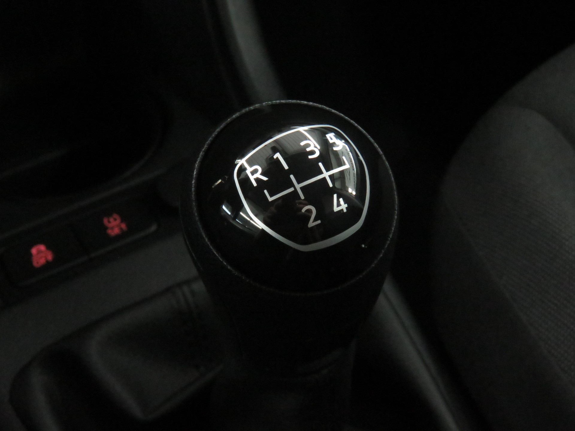 VW Up 1.0 TSI BMT move up-image-18