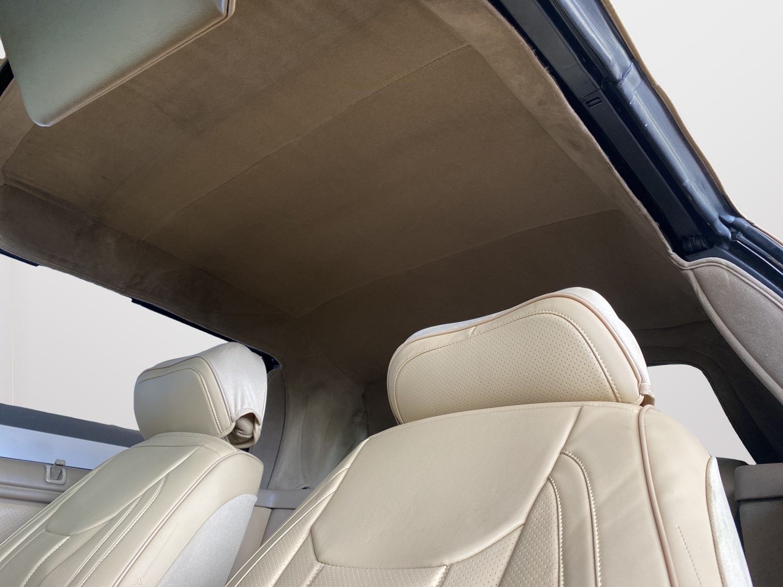 CHRYSLER Le Baron Cabriolet-image-17