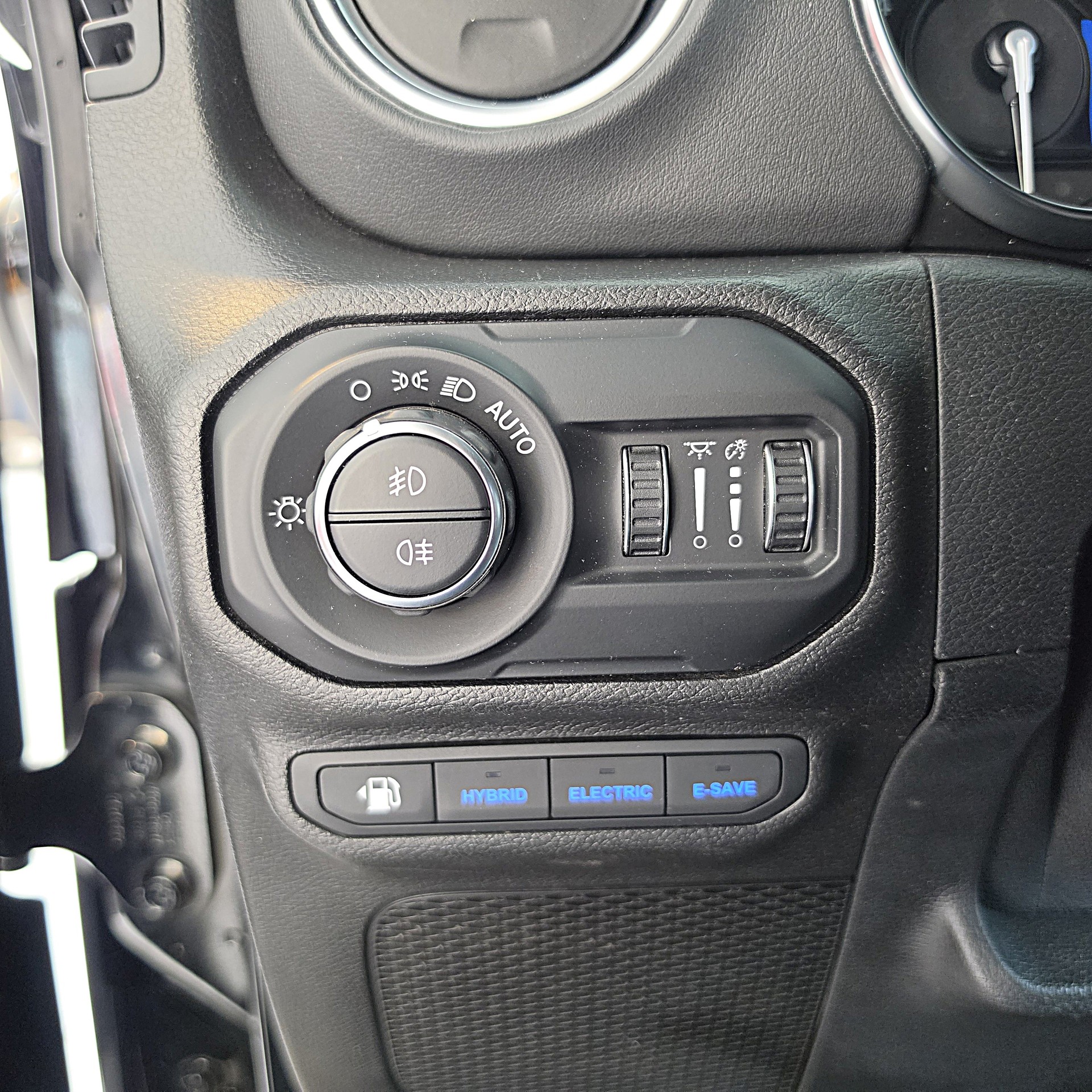 JEEP Wrangler 2.0 PHEV Unlimited Rubicon DT Automatic-image-18