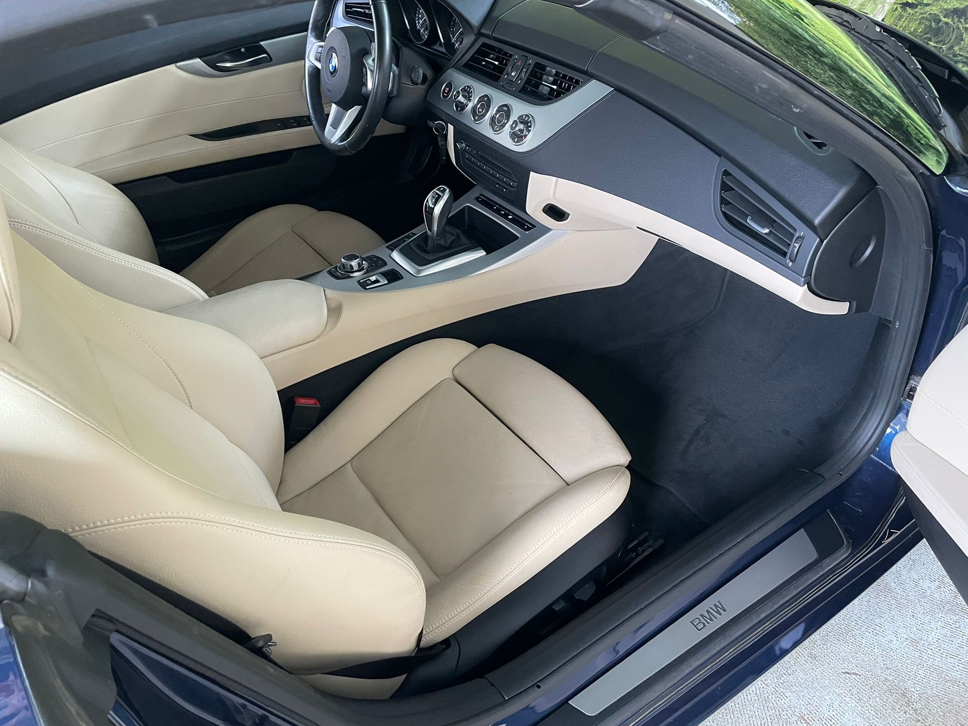 BMW Z4 sDrive35i DKG-image-12