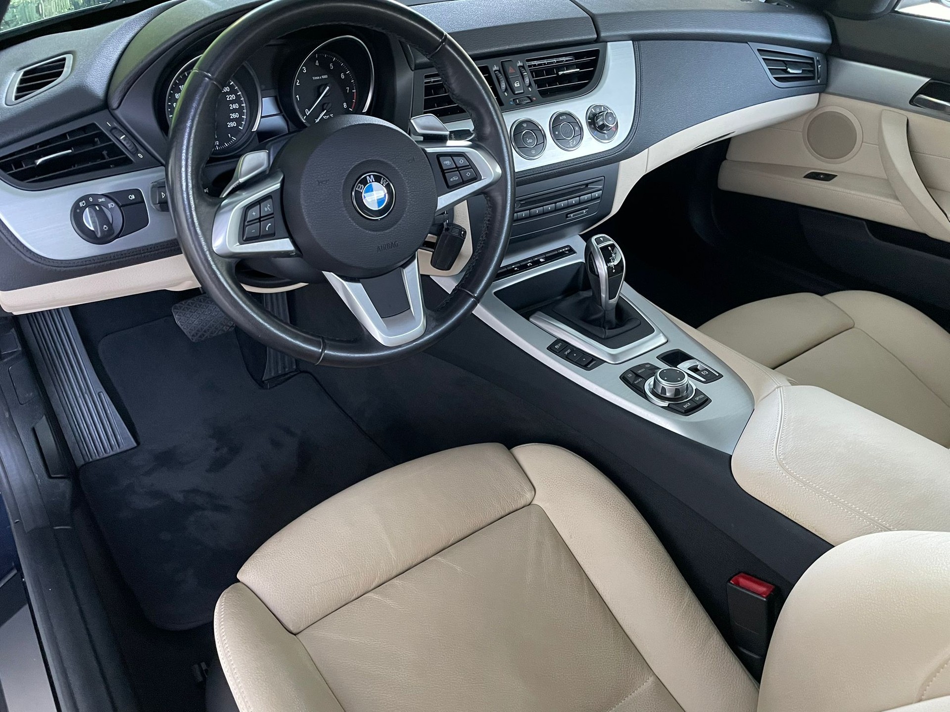 BMW Z4 sDrive35i DKG-image-13