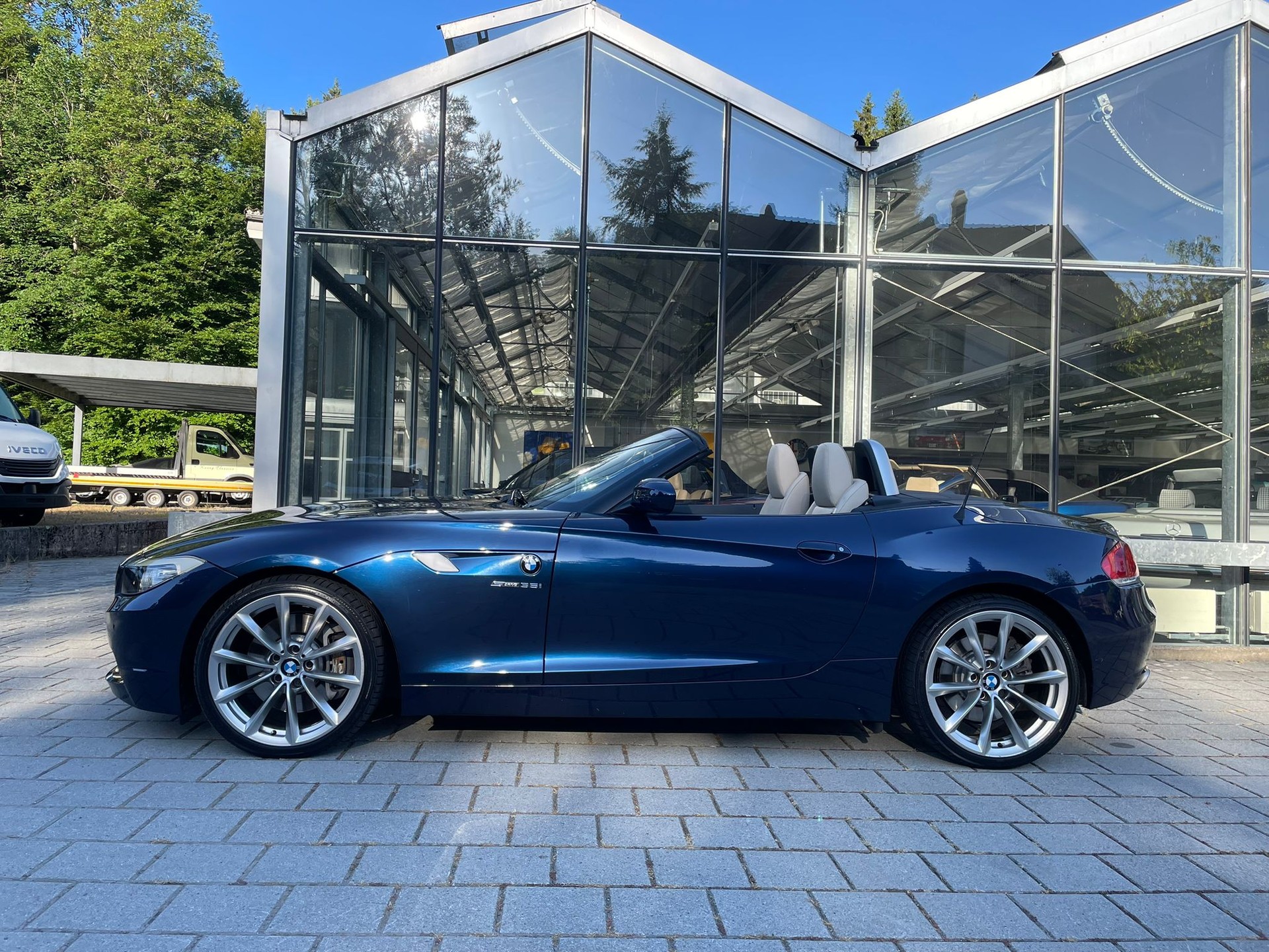 BMW Z4 sDrive35i DKG-image-8