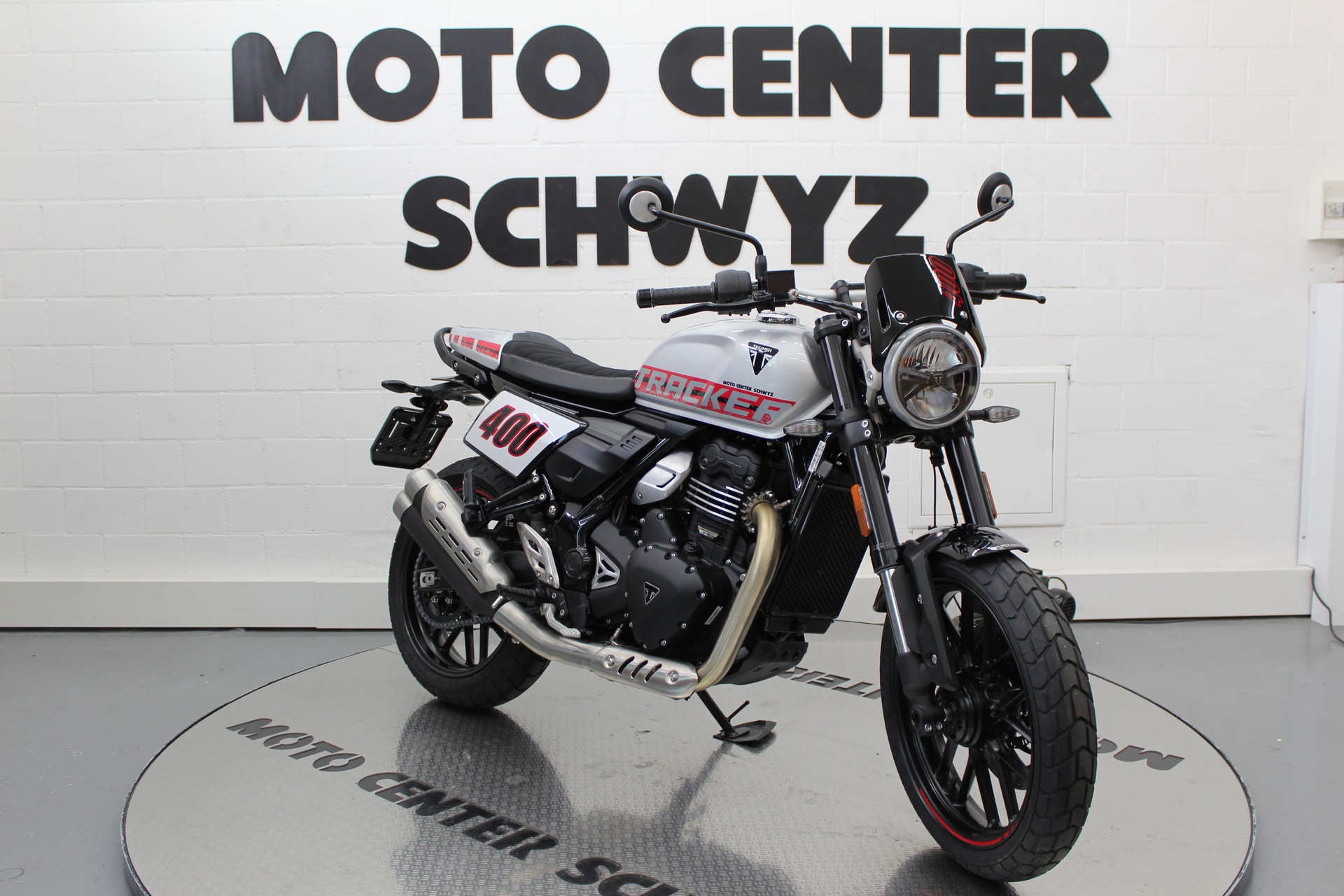 TRIUMPH Tracker 400-image-1