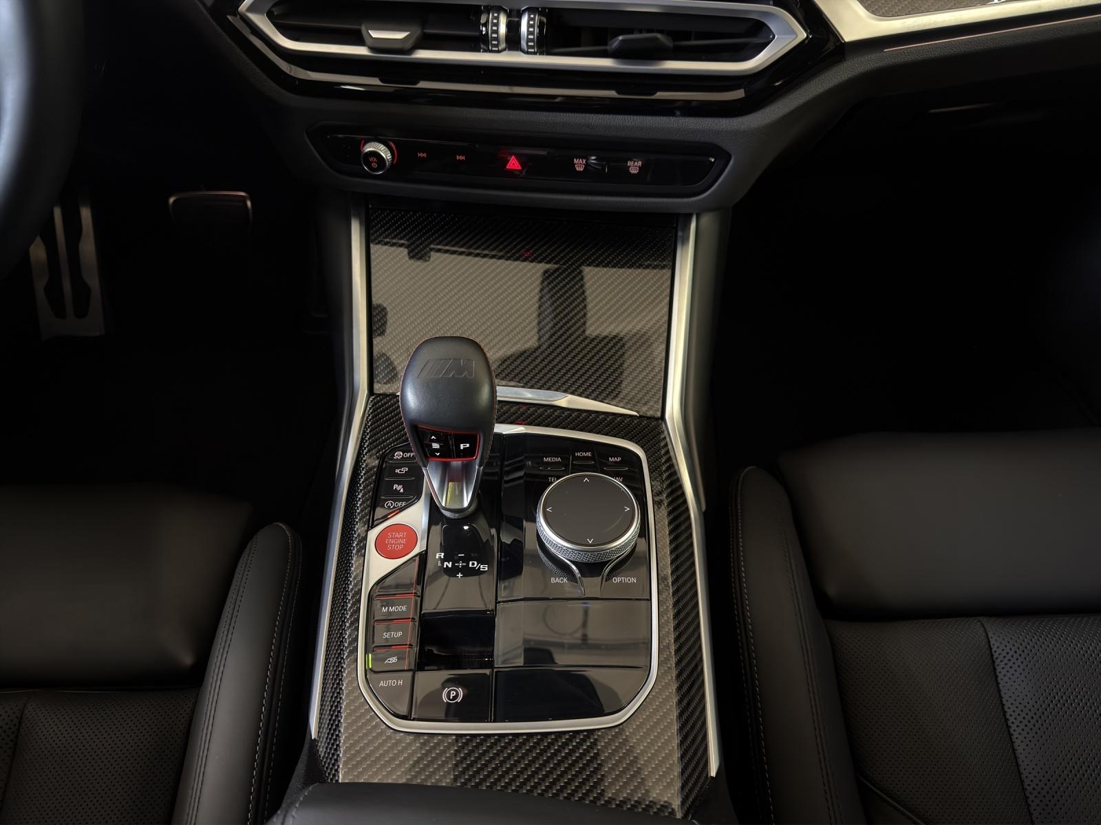 BMW M3 Competition xDrive Touring-image-15