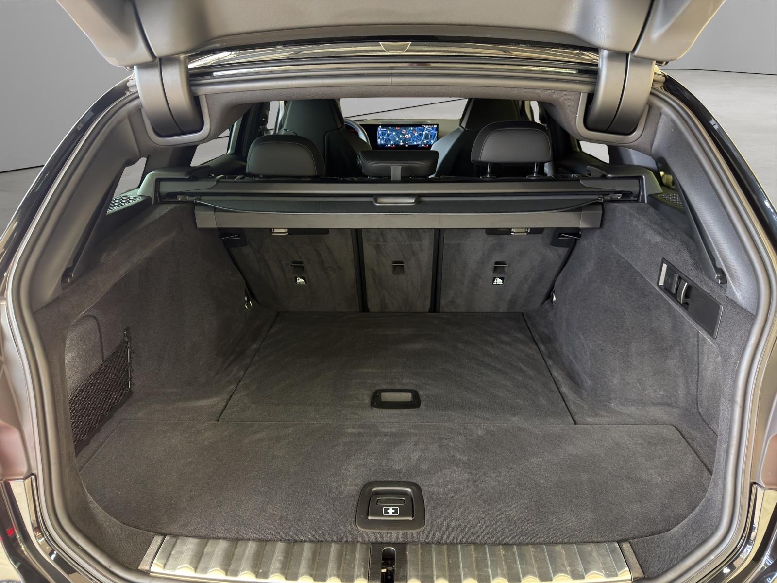 BMW M3 Competition xDrive Touring-image-21