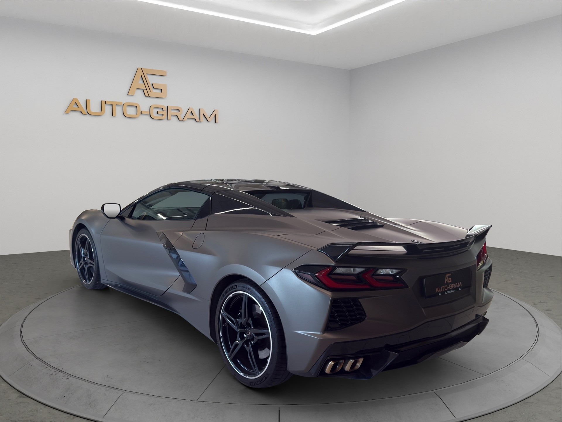 CHEVROLET Chevrolet Corvette Stingray Convertible 3LT Automatic-showroom-element-2