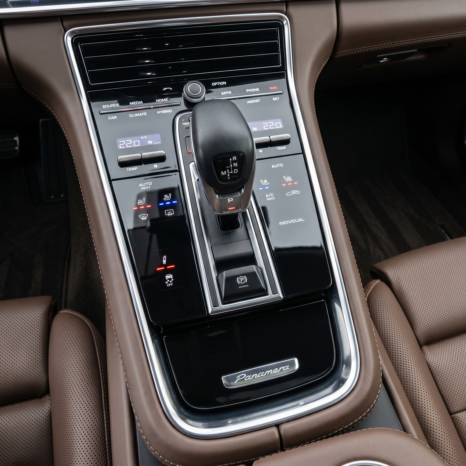PORSCHE Panamera 4 E-Hybrid 10 Years Edition PDK-image-19