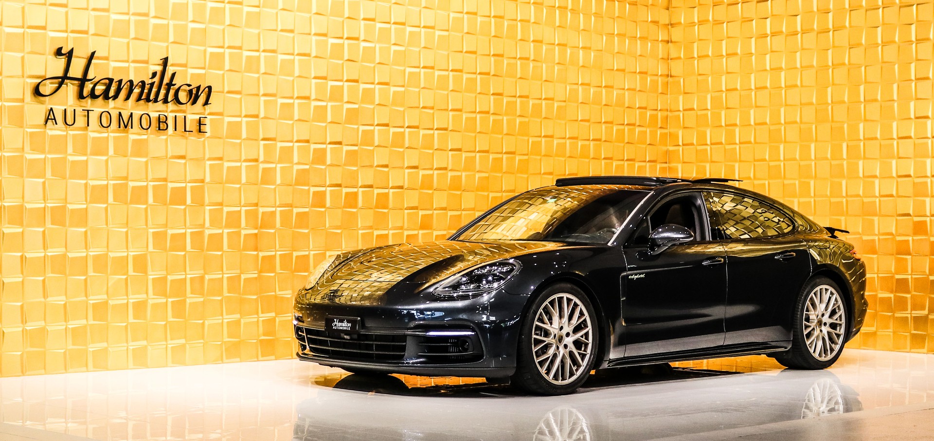 PORSCHE Panamera 4 E-Hybrid 10 Years Edition PDK-showroom-element-1