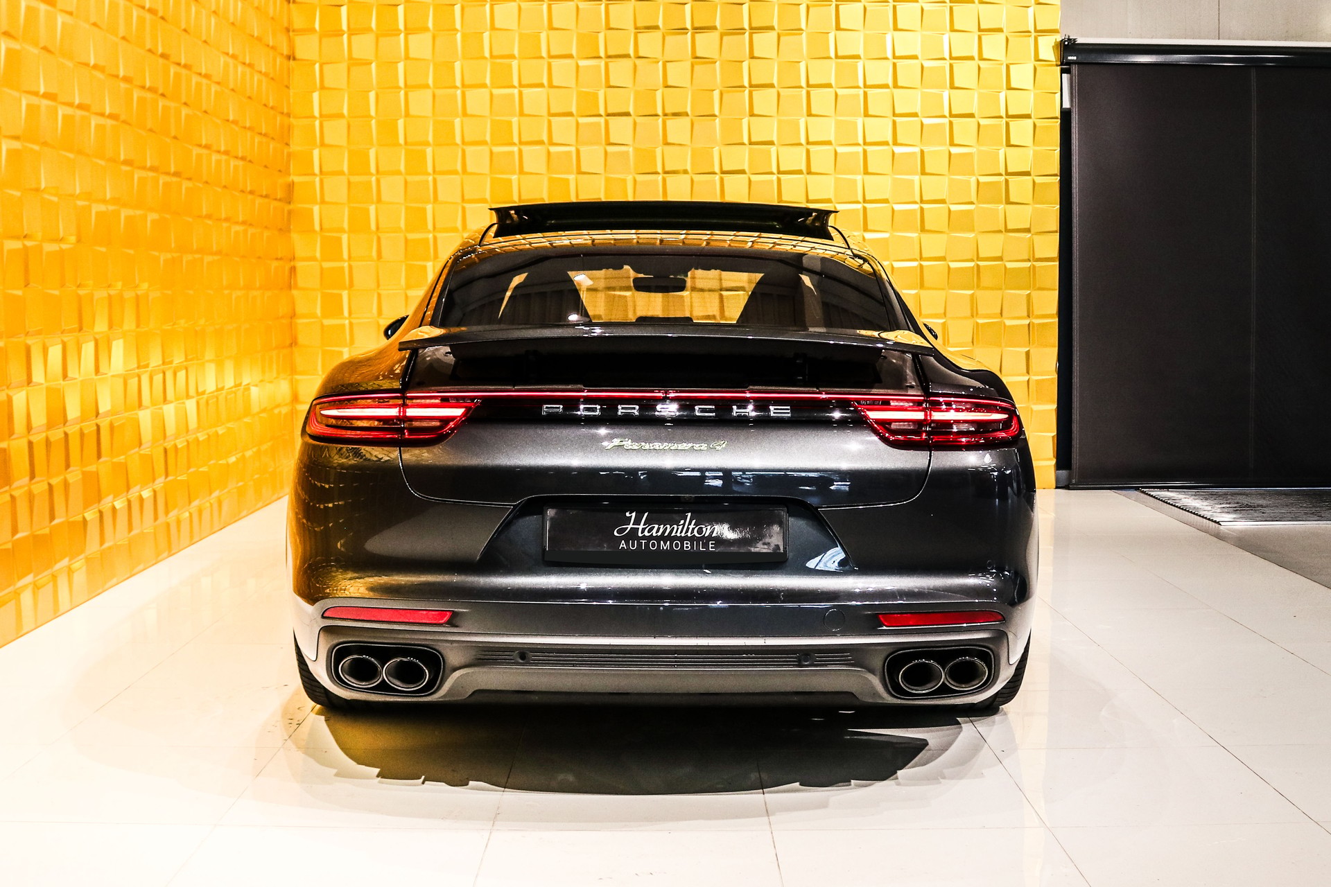 PORSCHE Panamera 4 E-Hybrid 10 Years Edition PDK-image-6