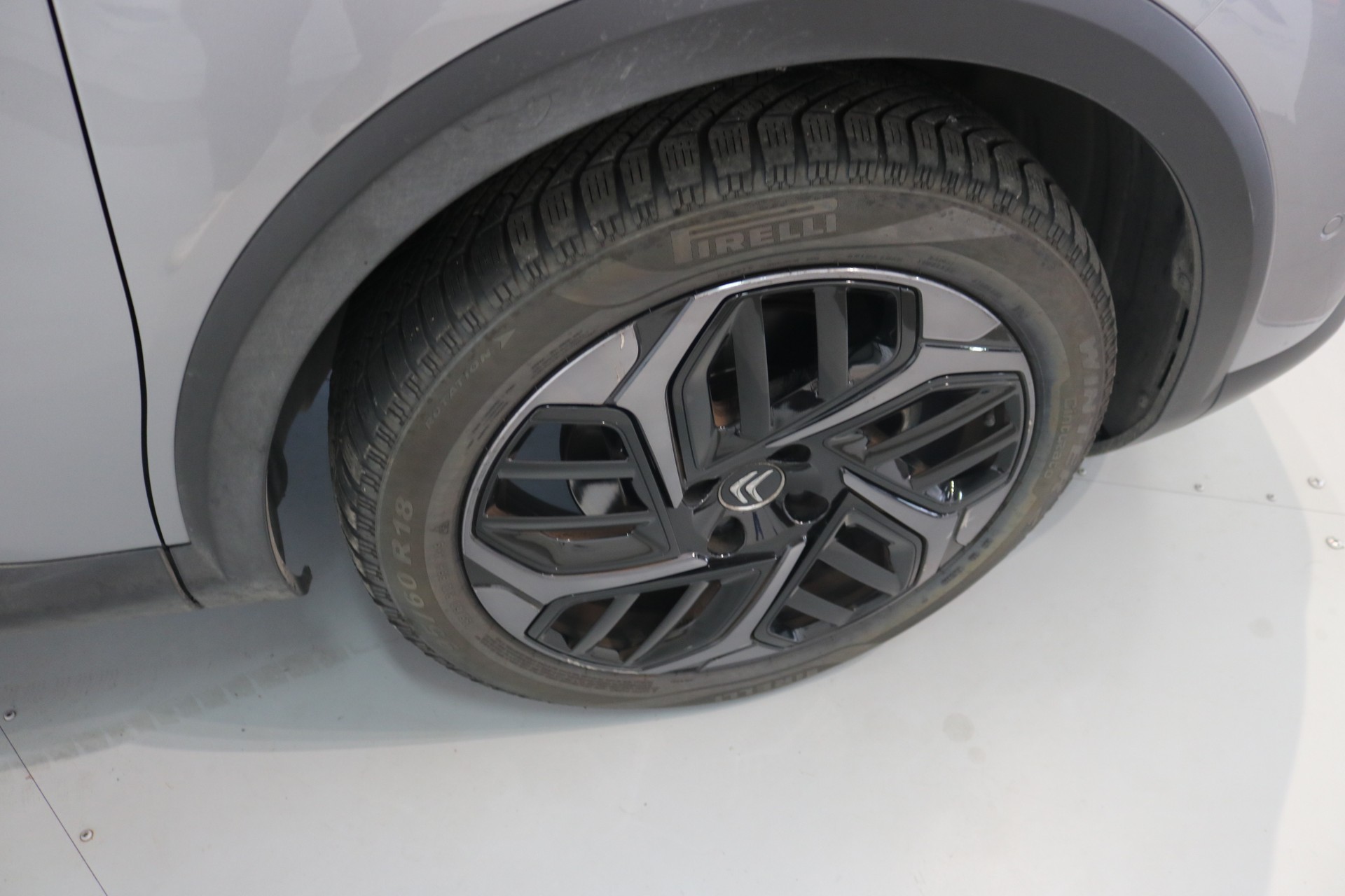 CITROEN C4 Shine EAT8-image-32