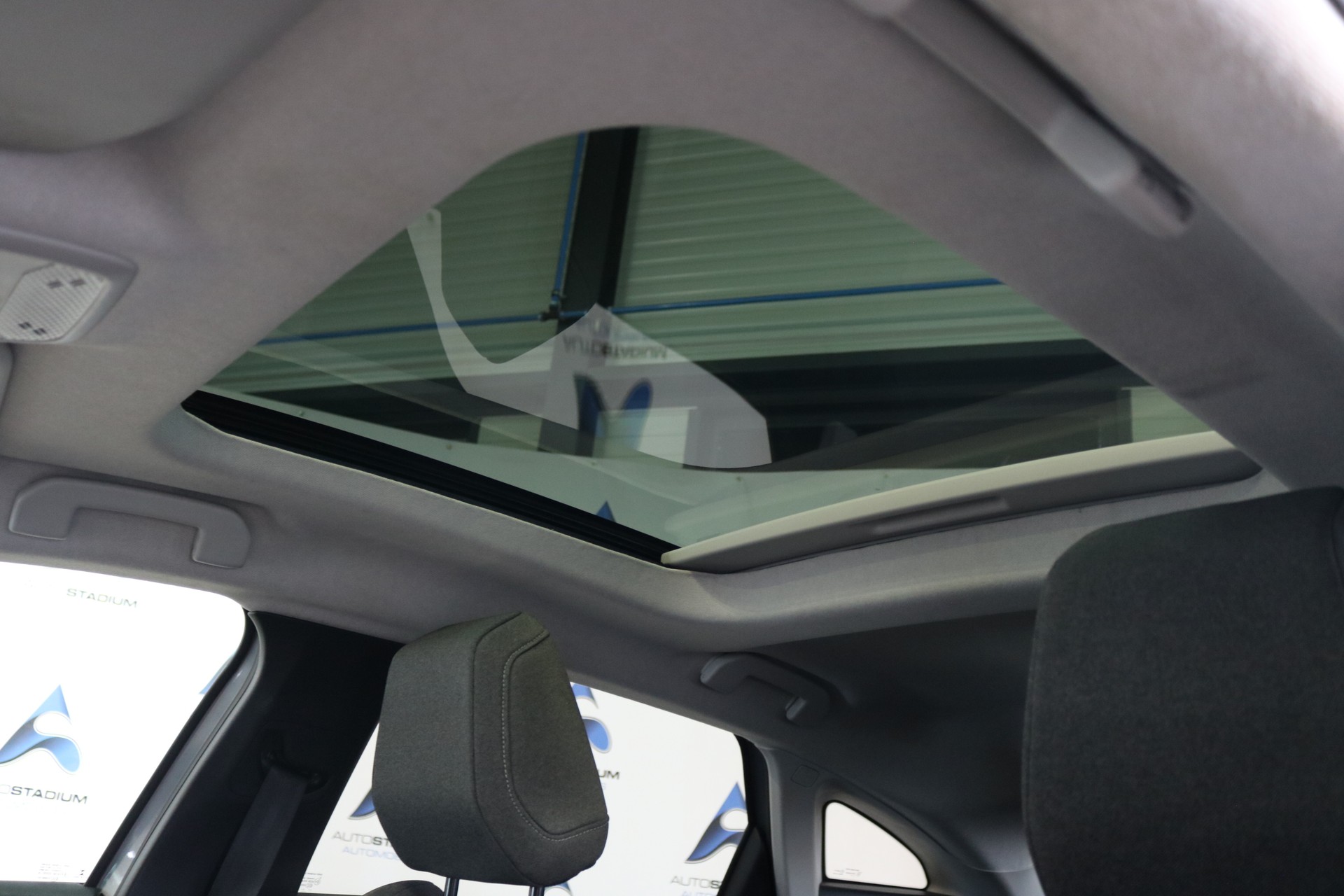 CITROEN C4 Shine EAT8-image-43