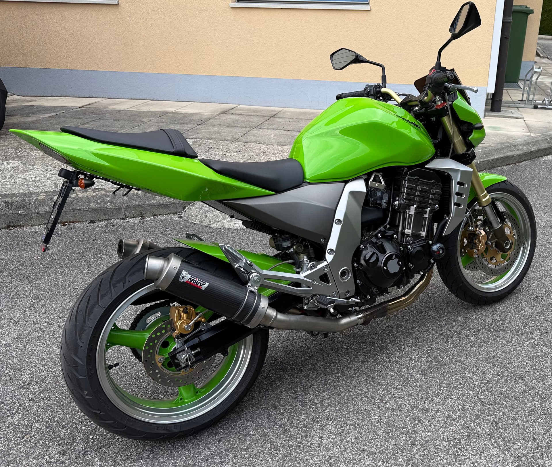 KAWASAKI Z 1000 A1-image-4