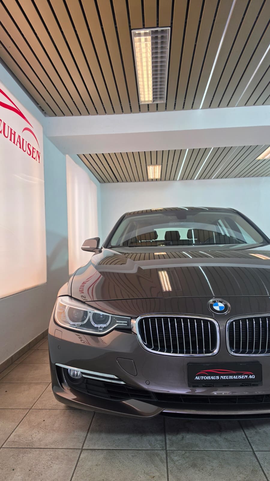 BMW 328i xDrive Touring Luxury Line Steptronic, Schweizer Fahrzeug, Frisch ab MFK und Frisch ab Service-showroom-element-3