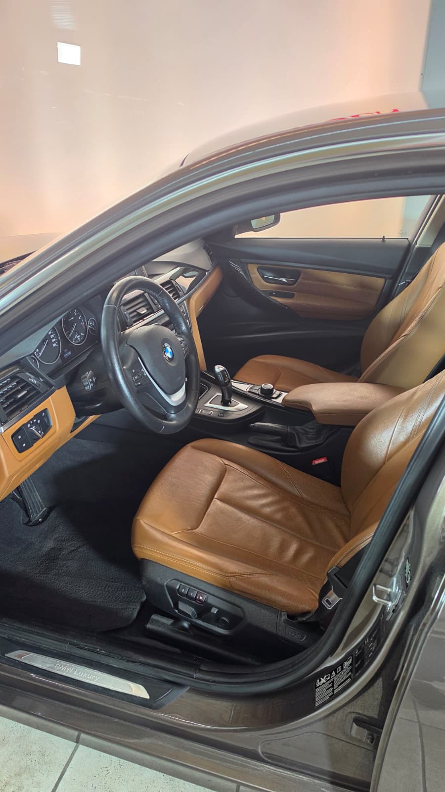 BMW 328i xDrive Touring Luxury Line Steptronic, Schweizer Fahrzeug, Frisch ab MFK und Frisch ab Service-image-9