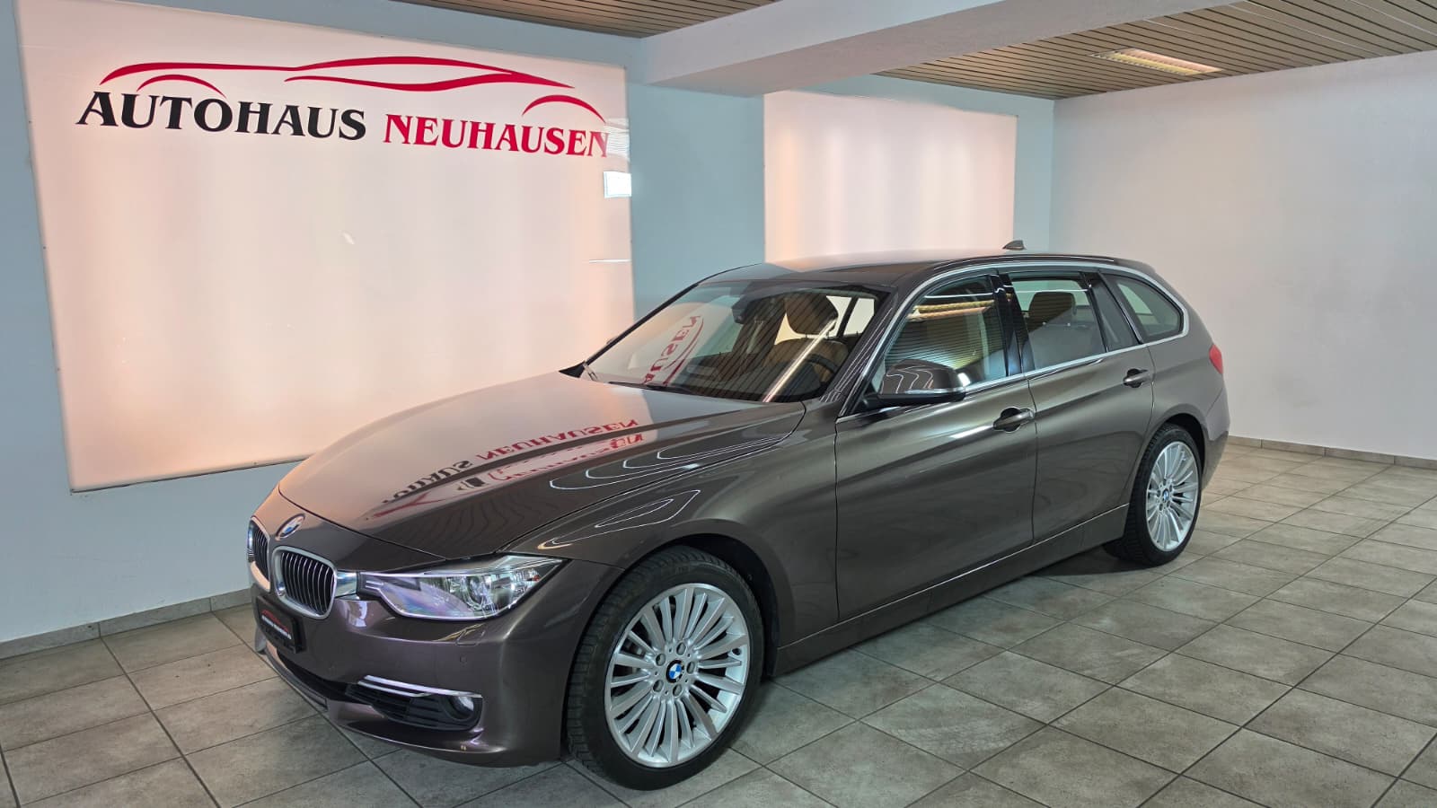 BMW 328i xDrive Touring Luxury Line Steptronic, Schweizer Fahrzeug, Frisch ab MFK und Frisch ab Service