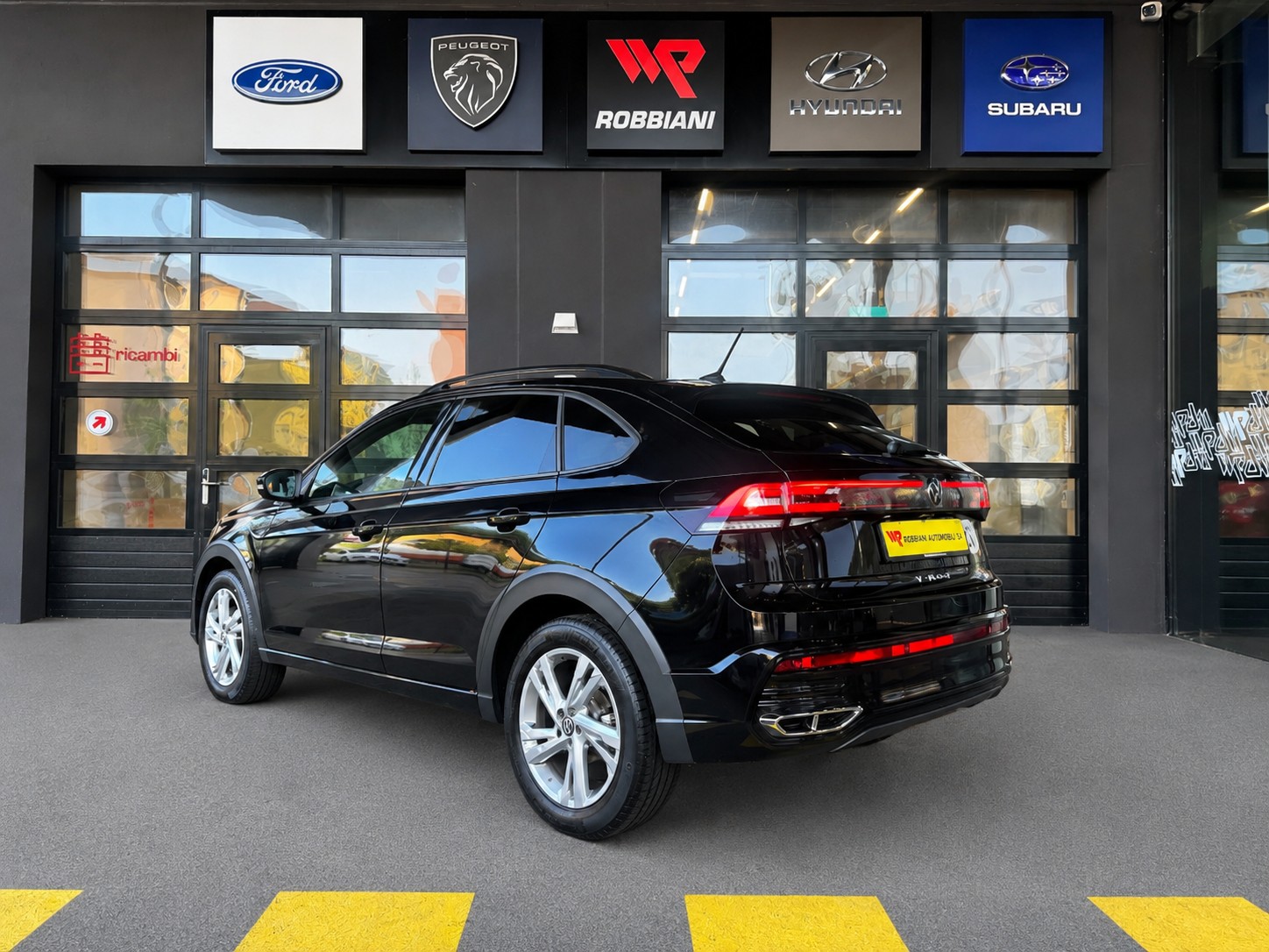 VW Taigo 1.0 TSI R-Line DSG-showroom-element-2