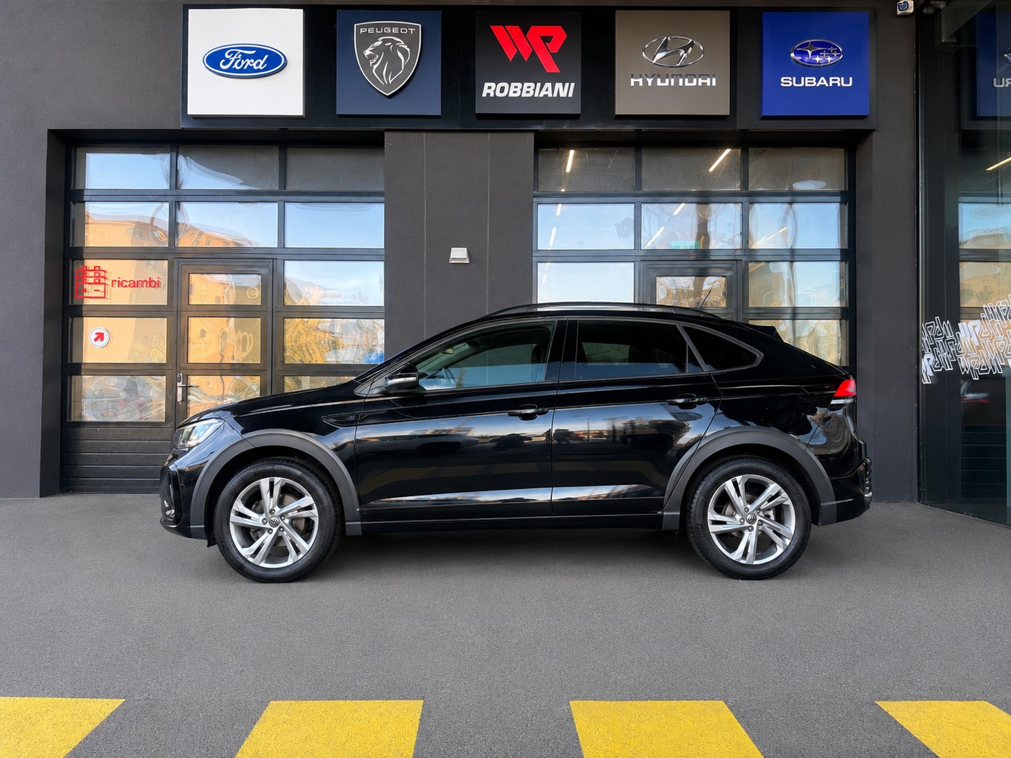 VW Taigo 1.0 TSI R-Line DSG-showroom-element-1