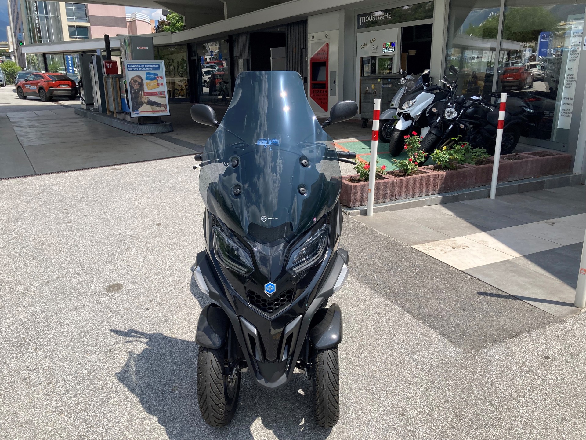 PIAGGIO MP3 400 RST-image-1