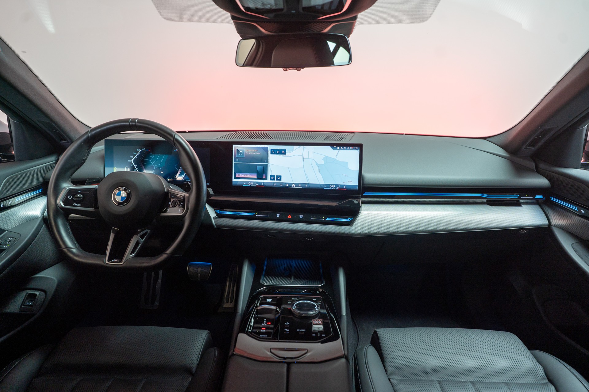 BMW 520i M Sport / Rückfahrkamera / El. Sitze-image-16