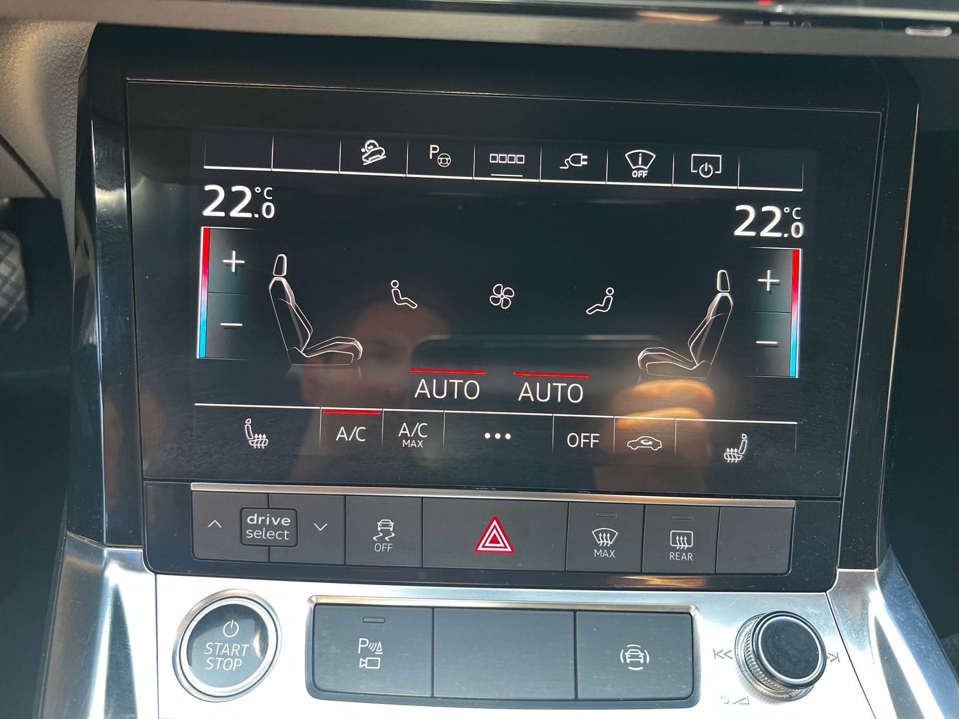AUDI e-tron 55 quattro / SoH 97%-image-21