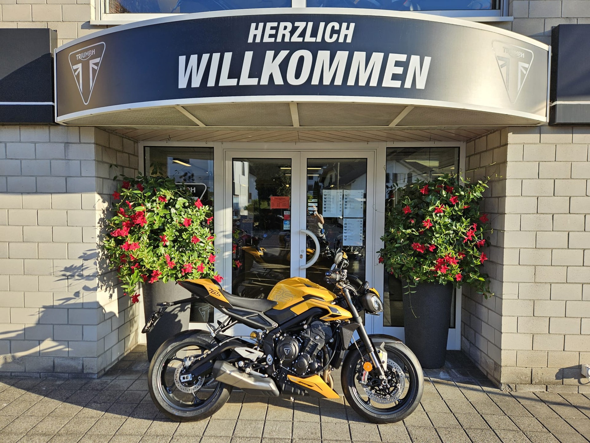 TRIUMPH Street Triple 765 RS-image-0