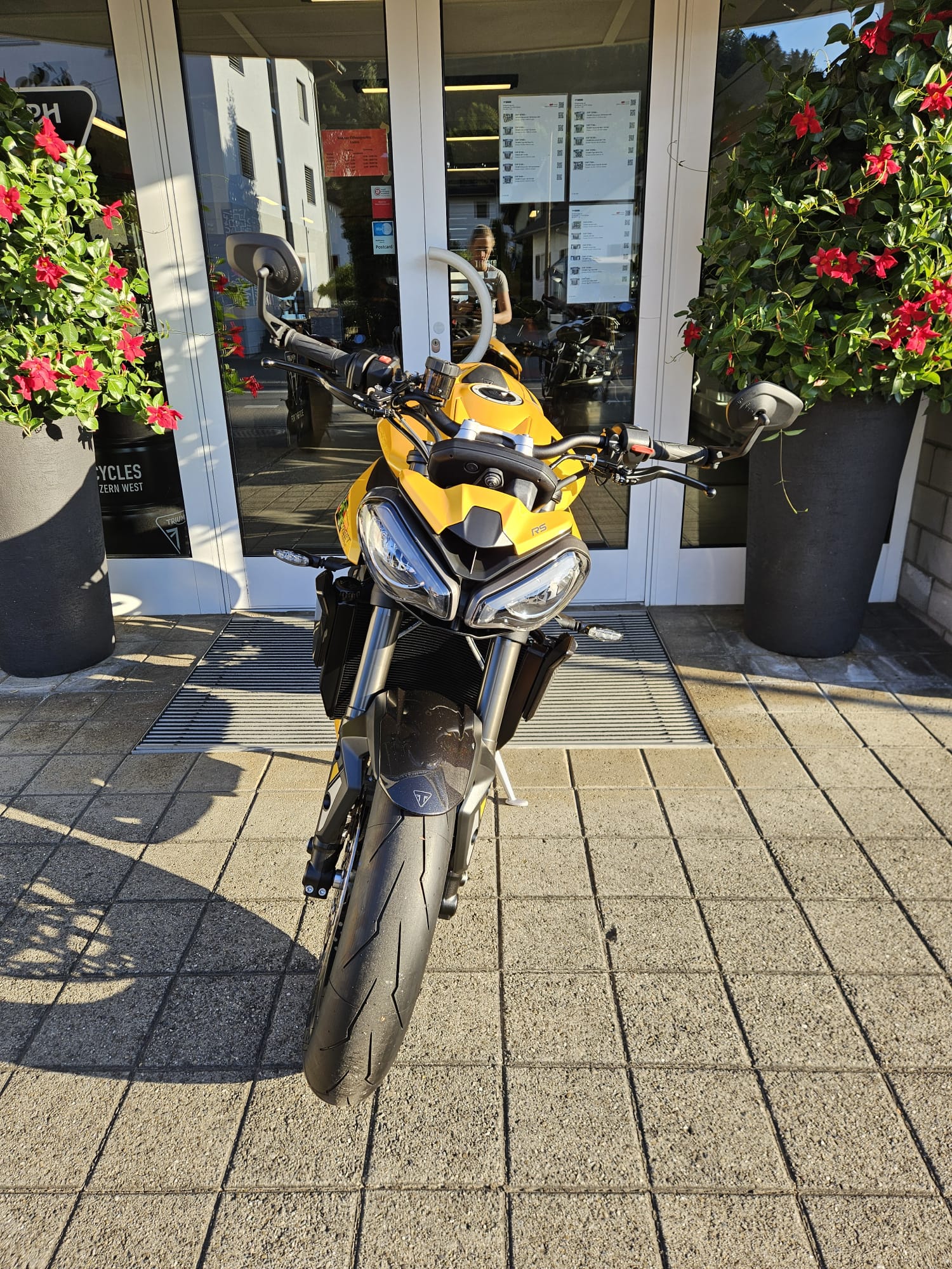 TRIUMPH Street Triple 765 RS-image-5