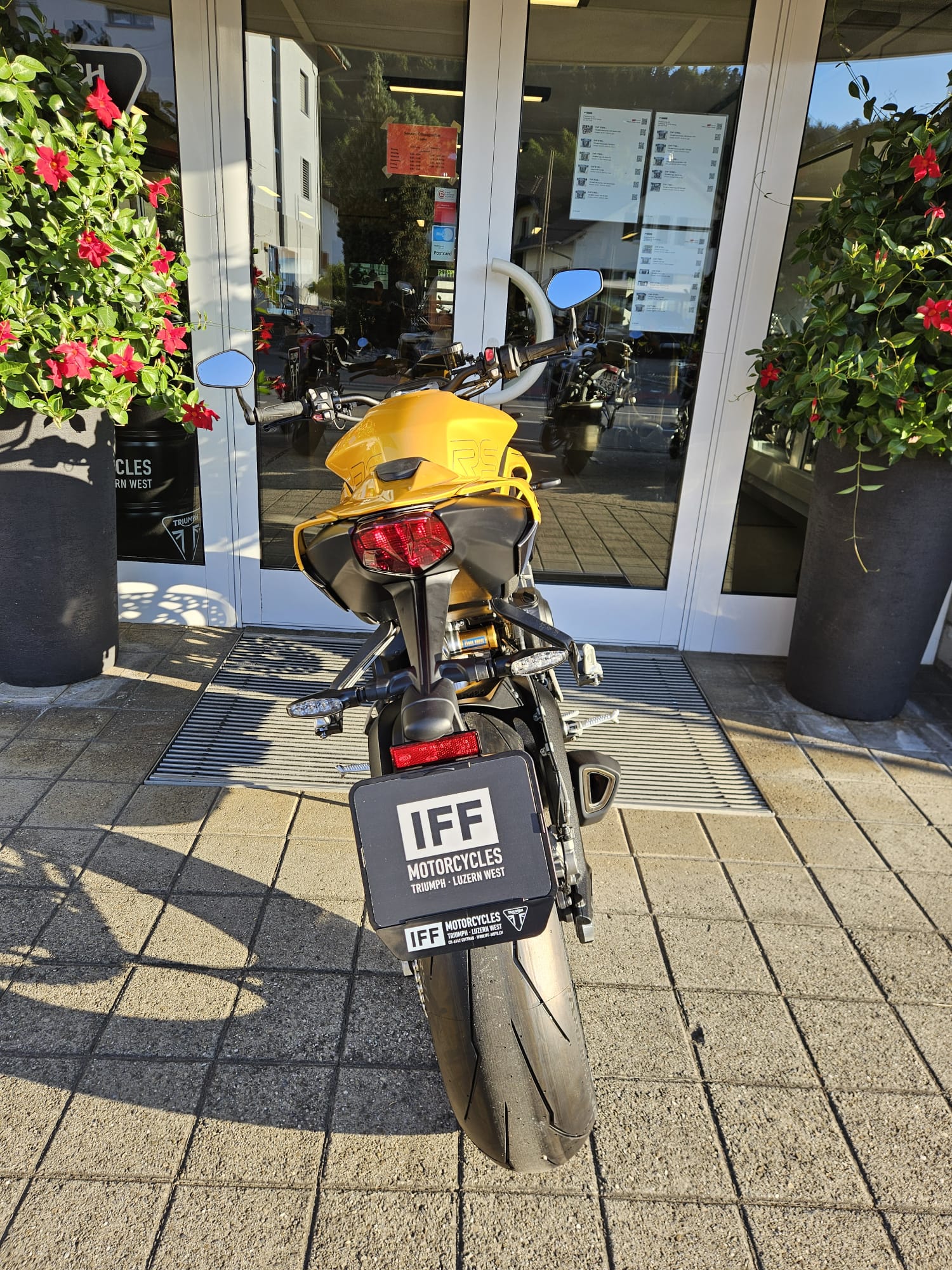 TRIUMPH Street Triple 765 RS-image-6