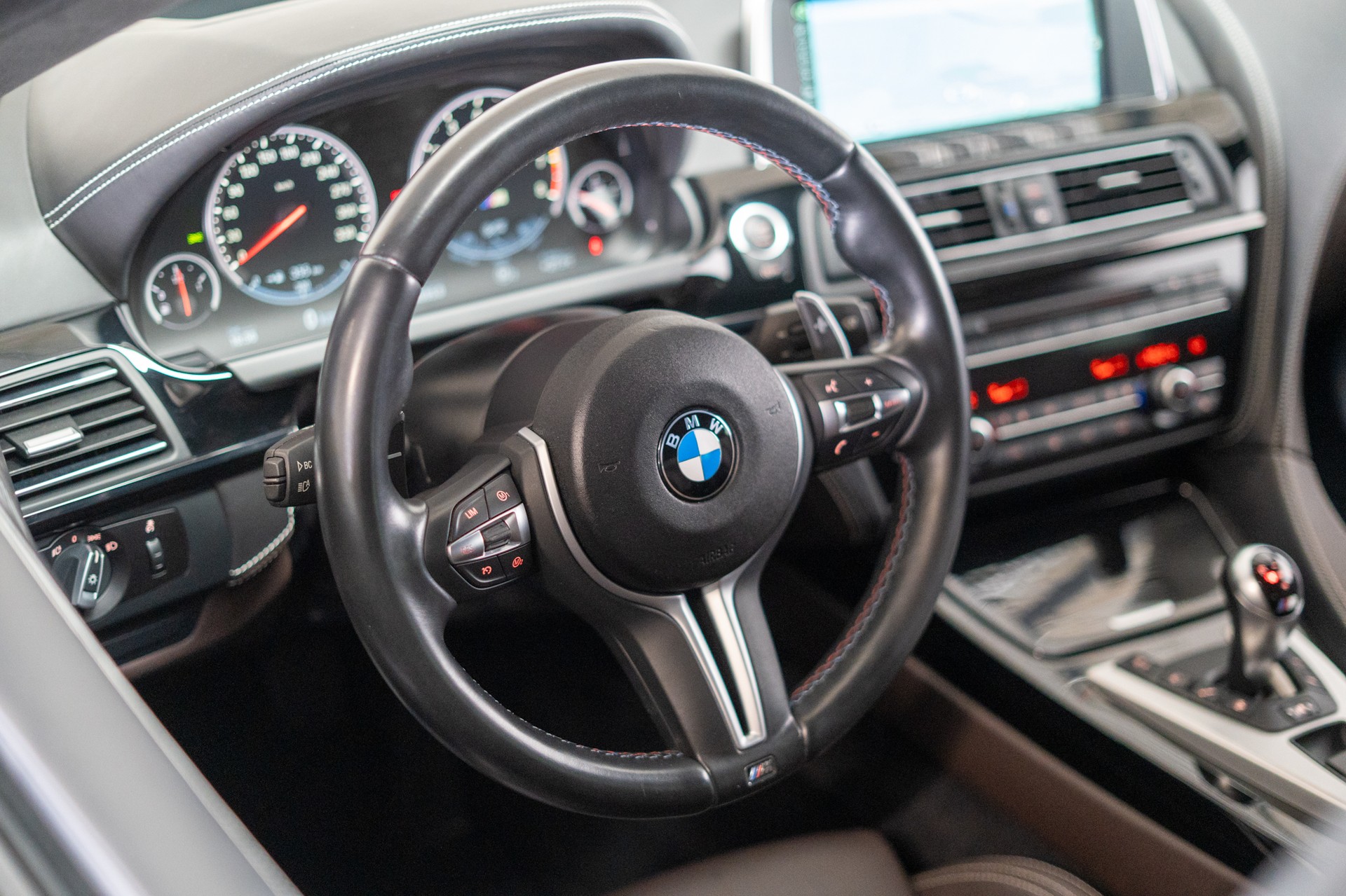 BMW M6 Gran Coupé / Rückfahrkamera / HeadUp-image-9