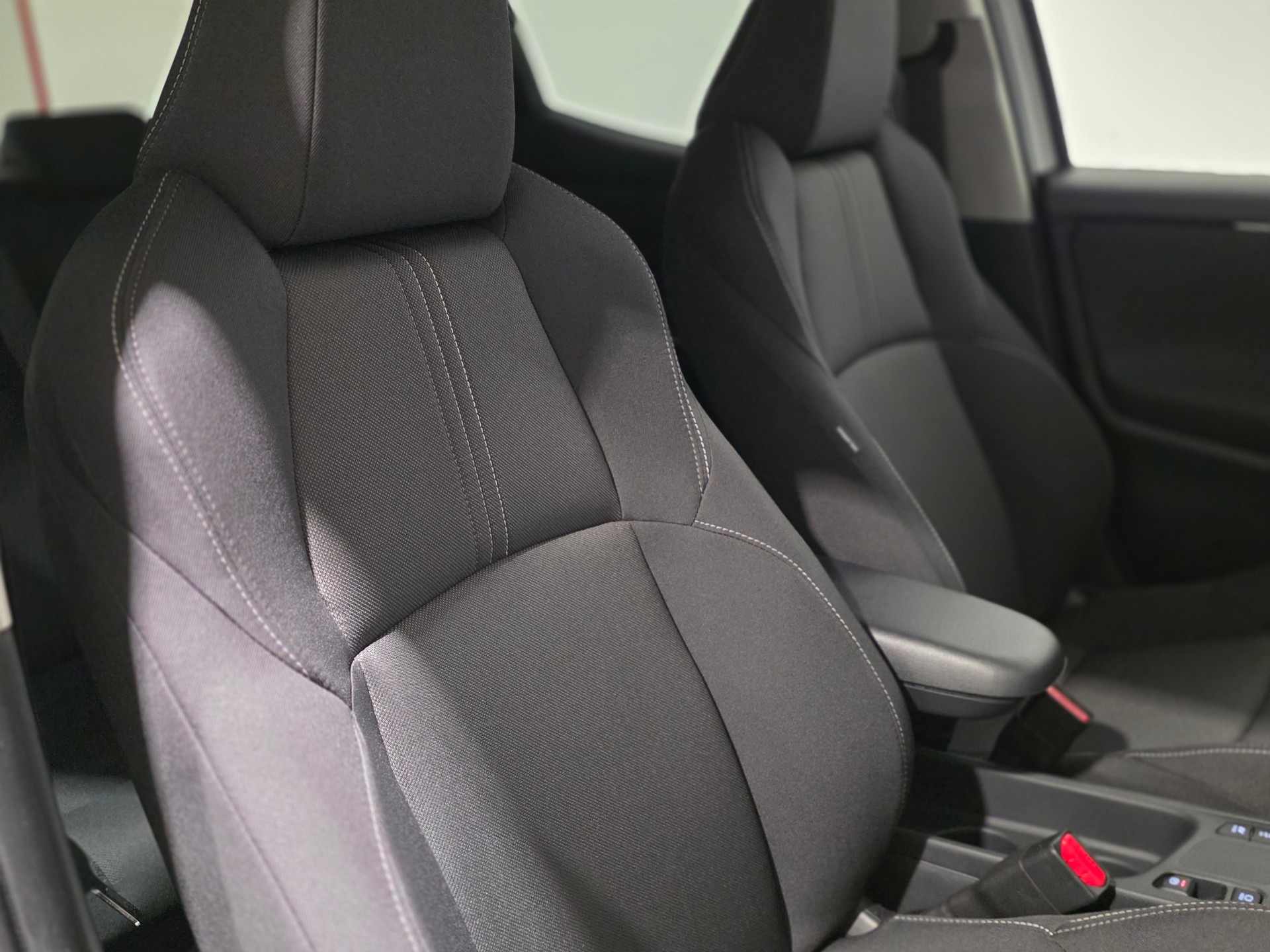 TOYOTA Yaris 1,5 VVT-i HSD CVT Teamplayer-image-18