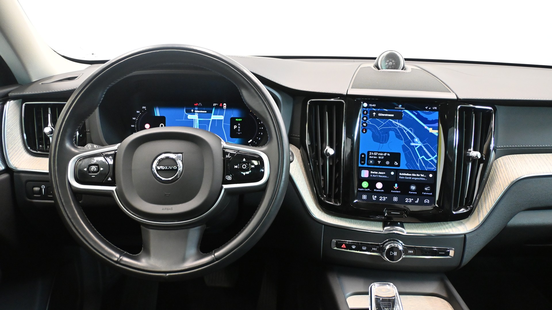 VOLVO XC60 T8 eAWD PluginHybrid Inscription Geartronic-image-5