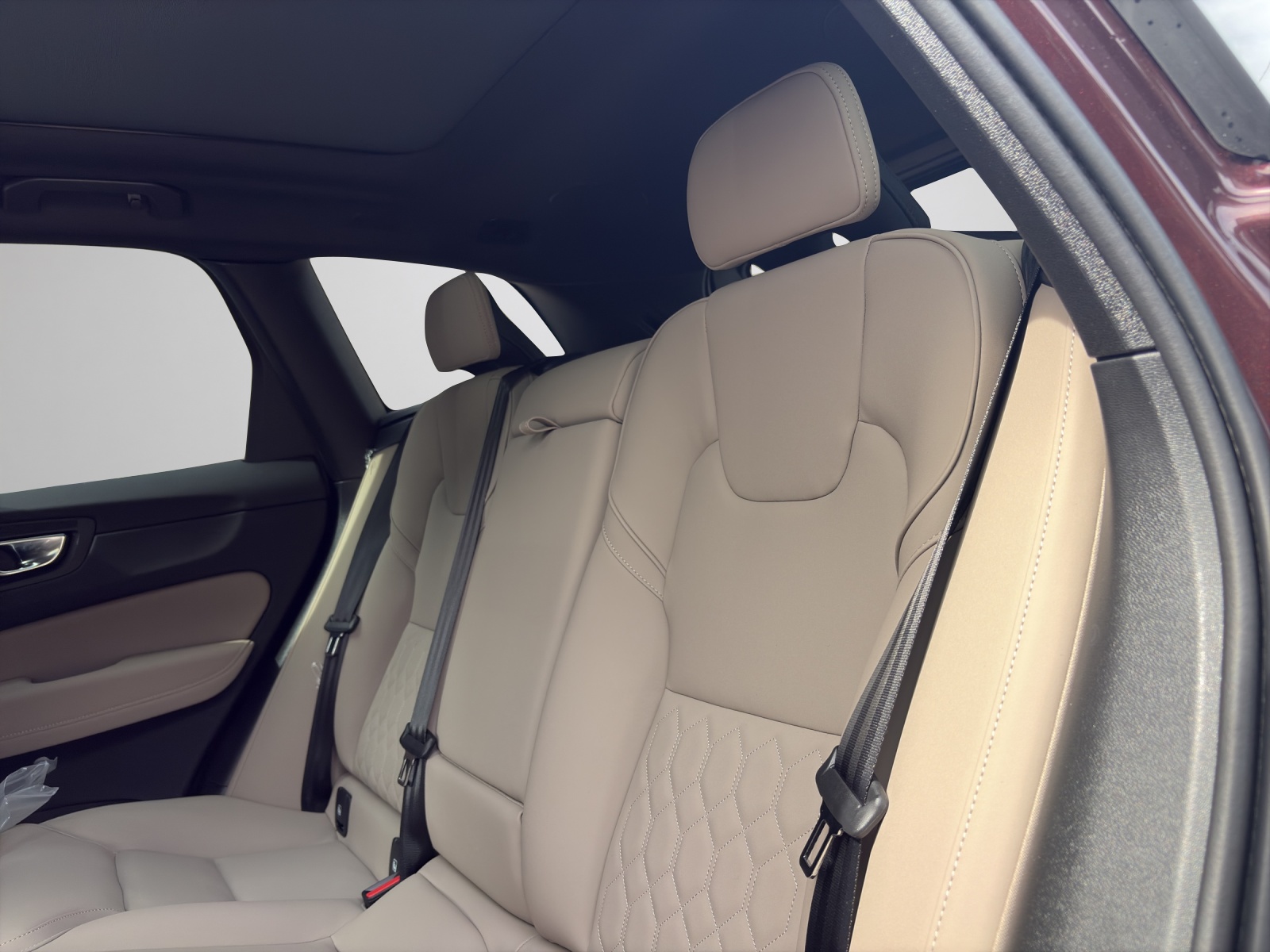 VOLVO XC60 T6 eAWD PluginHybrid Ultra Dark Geartronic-image-12