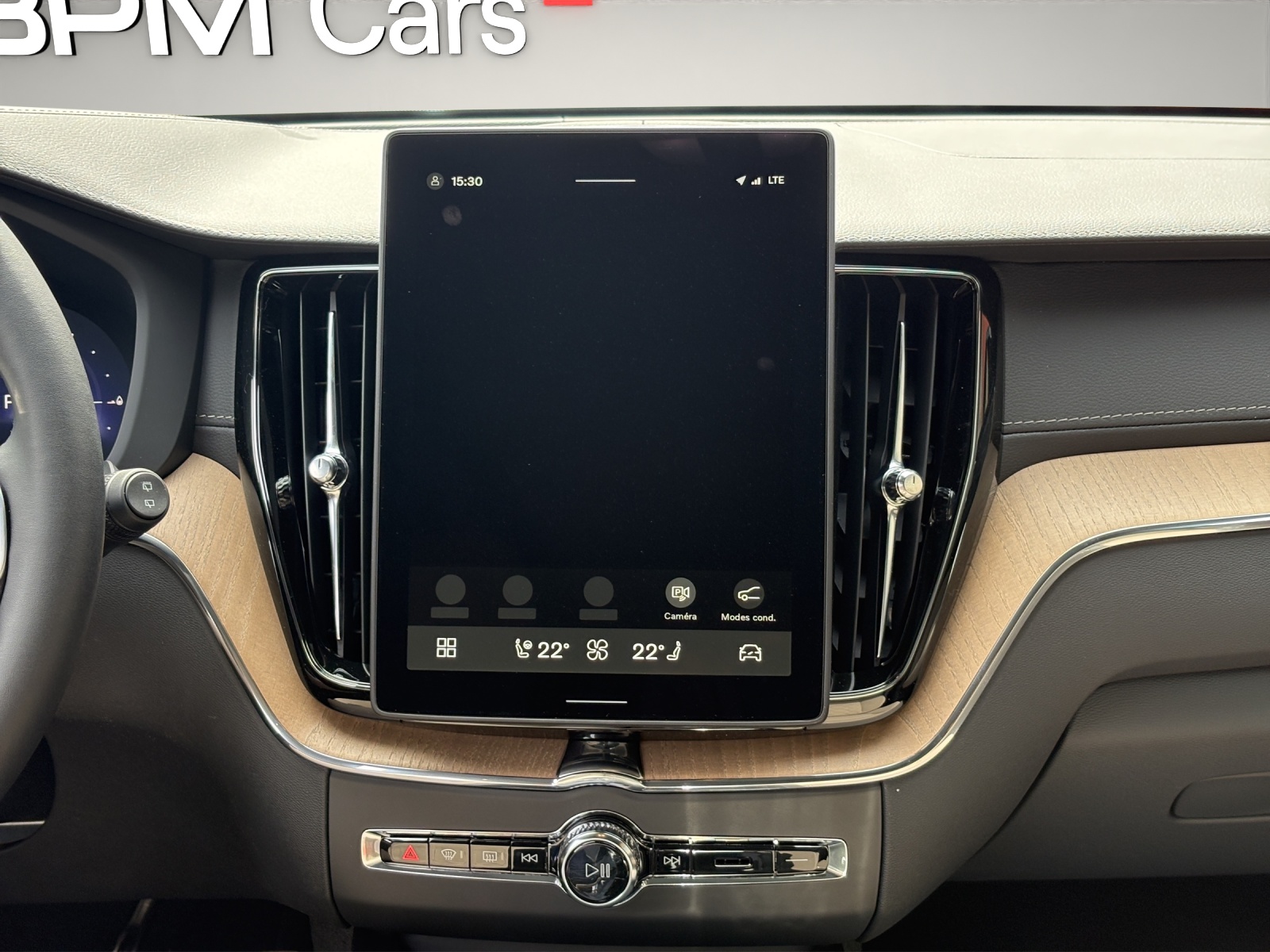 VOLVO XC60 T6 eAWD PluginHybrid Ultra Dark Geartronic-image-10