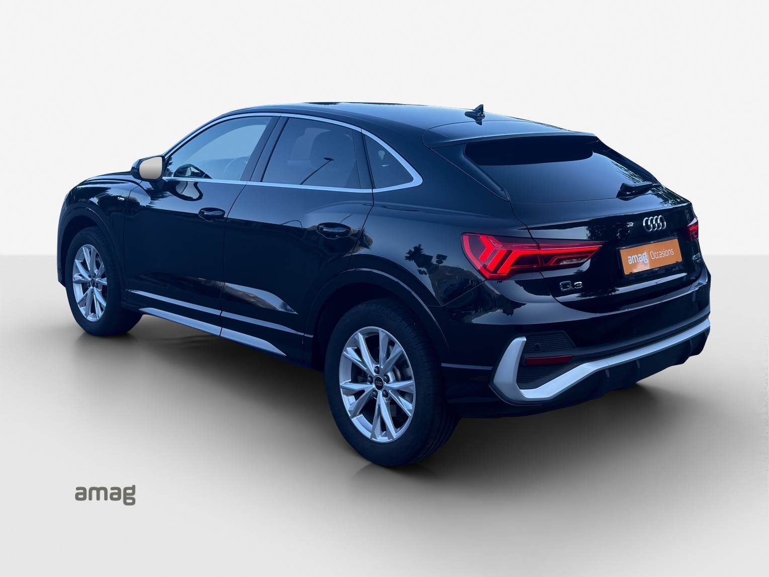 AUDI Q3 Sportback 40 TFSI S line quattro S-tronic-showroom-element-2