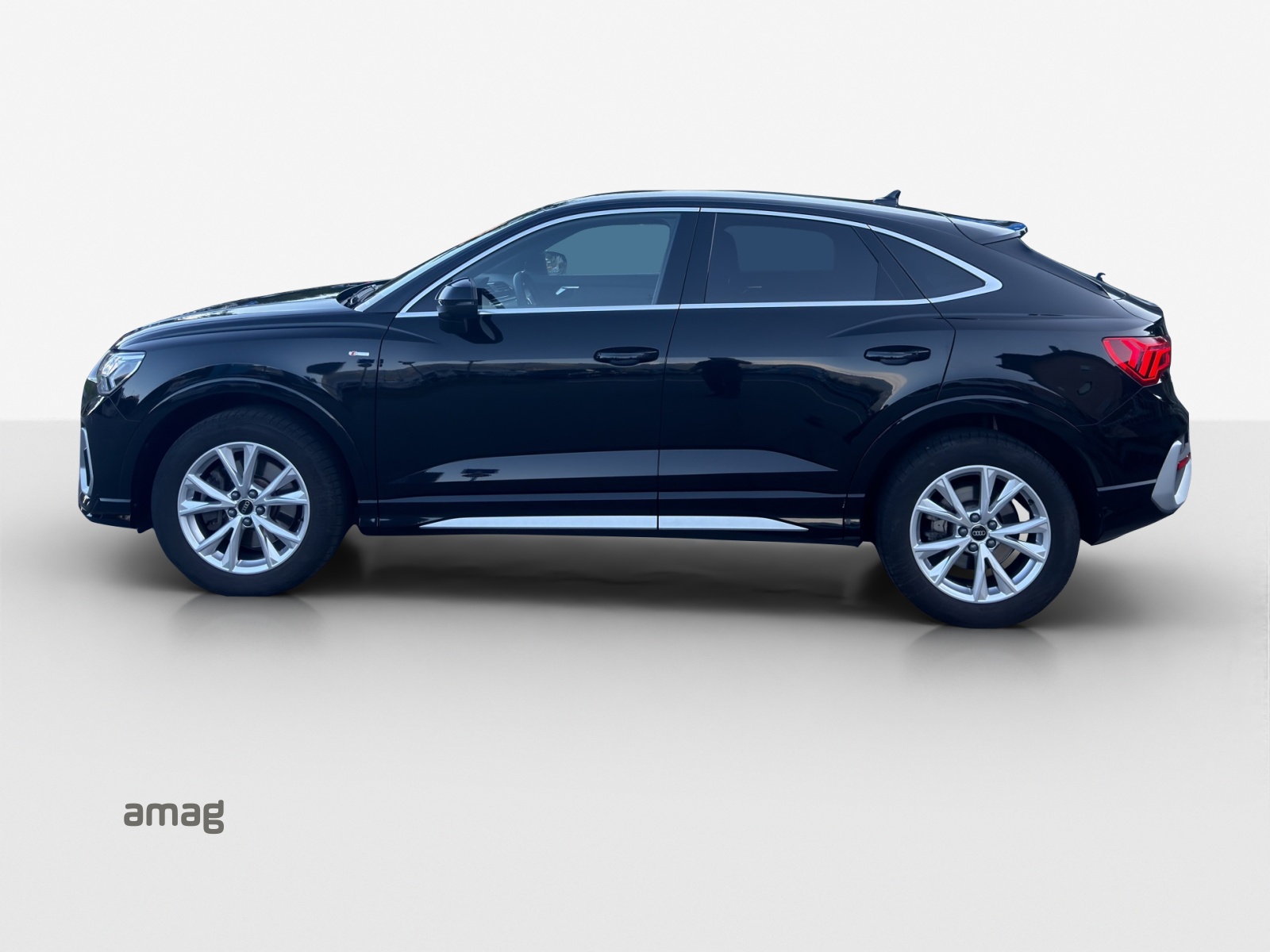AUDI Q3 Sportback 40 TFSI S line quattro S-tronic-showroom-element-1