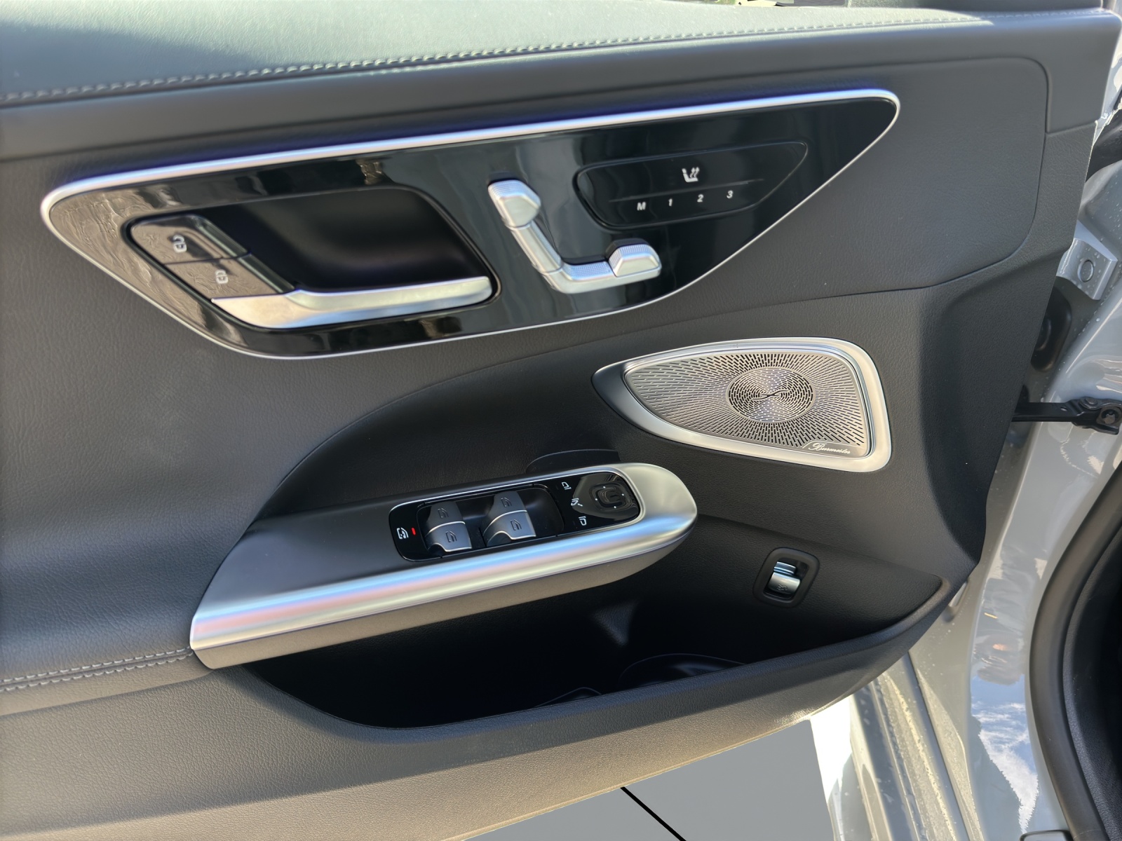 MERCEDES-BENZ C 300 T-image-7