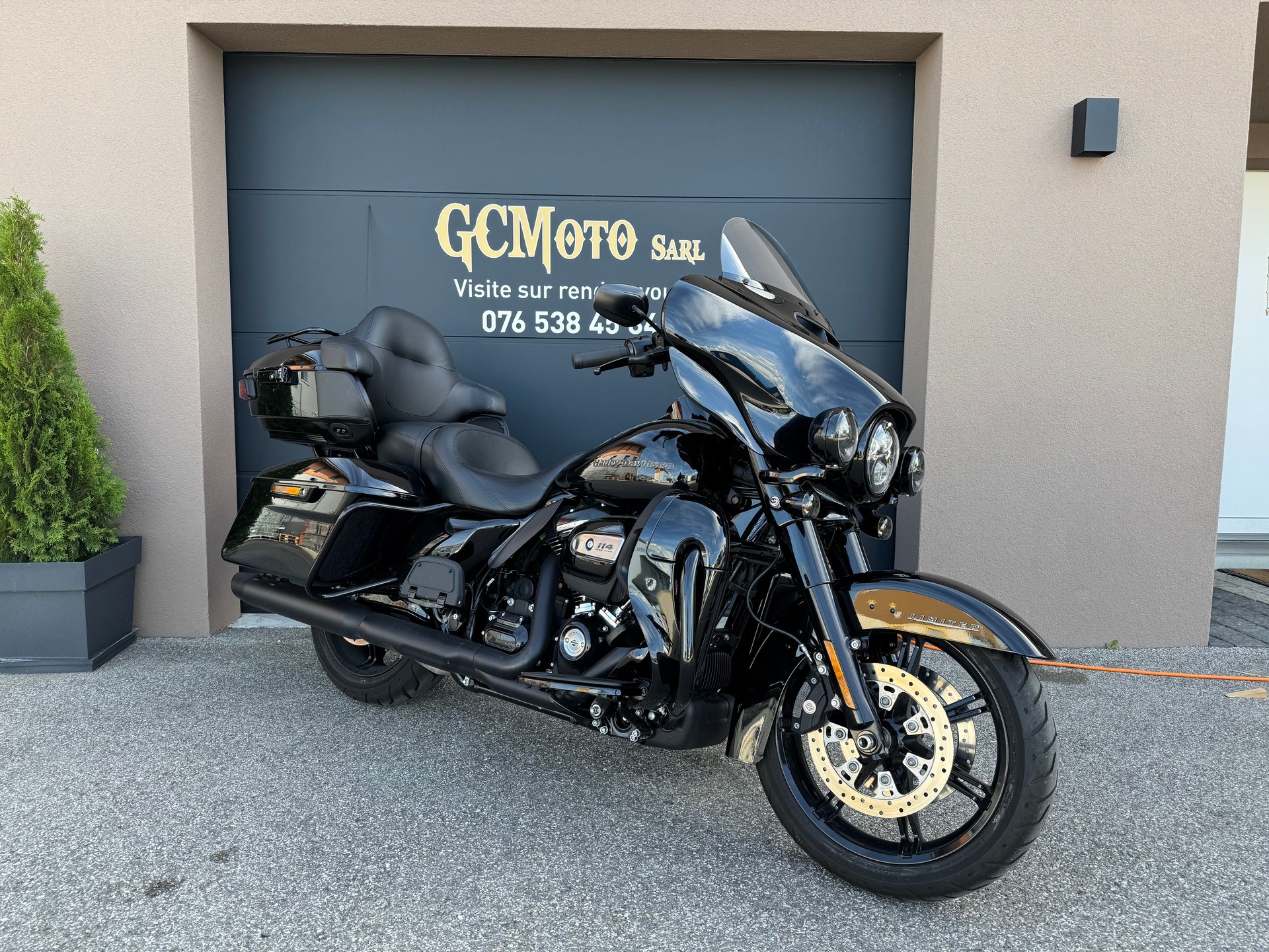 HARLEY-DAVIDSON FLHTK Electra Glide Ultra Limited Black Finish114-image-1