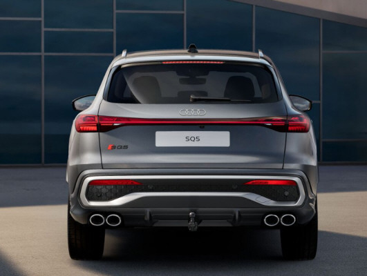AUDI SQ5 TFSI quattro S-tronic-showroom-element-3