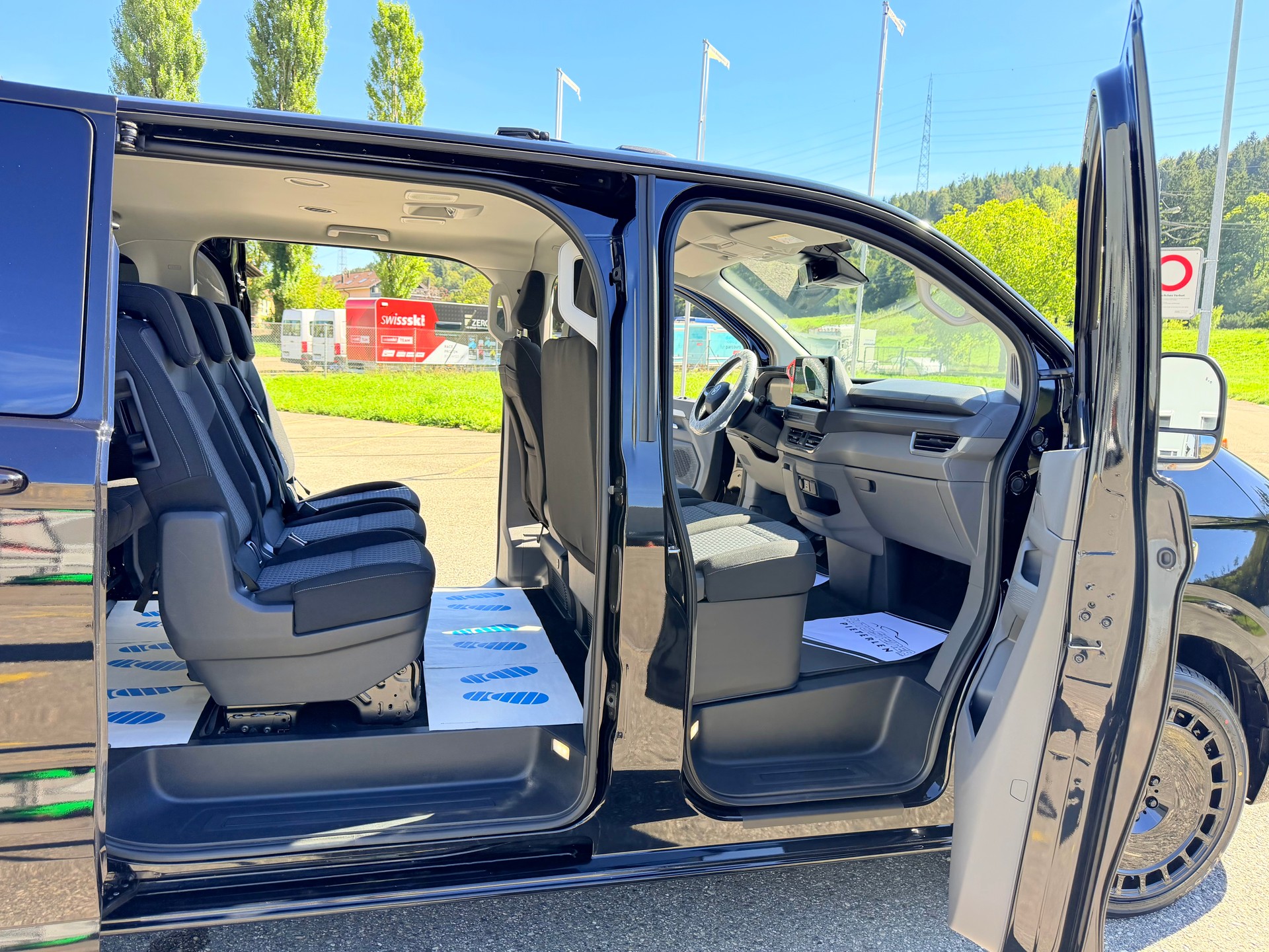 VW 4X4 "LANG CARAVELLE" 9 PLÄTZER. 2.0 TDI LWB 4 MOTION AUTOMAT. CH WAGEN 5 TÜRIG.-image-32