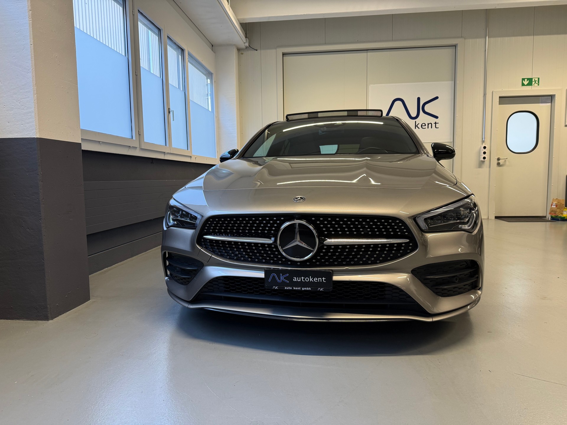 MERCEDES-BENZ CLA Shooting Brake 250 4Matic 7G-DCT AMG Line-showroom-element-1