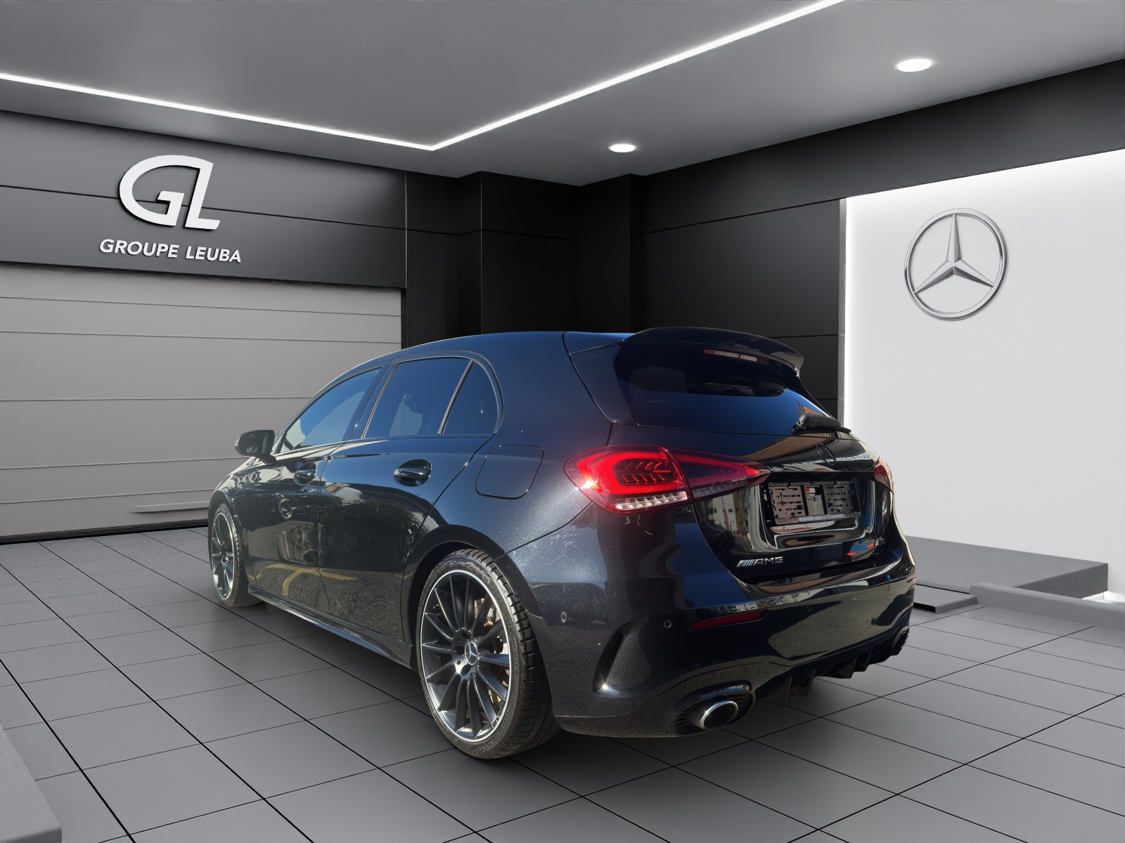 MERCEDES-BENZ A 35 AMG 4Matic-showroom-element-3
