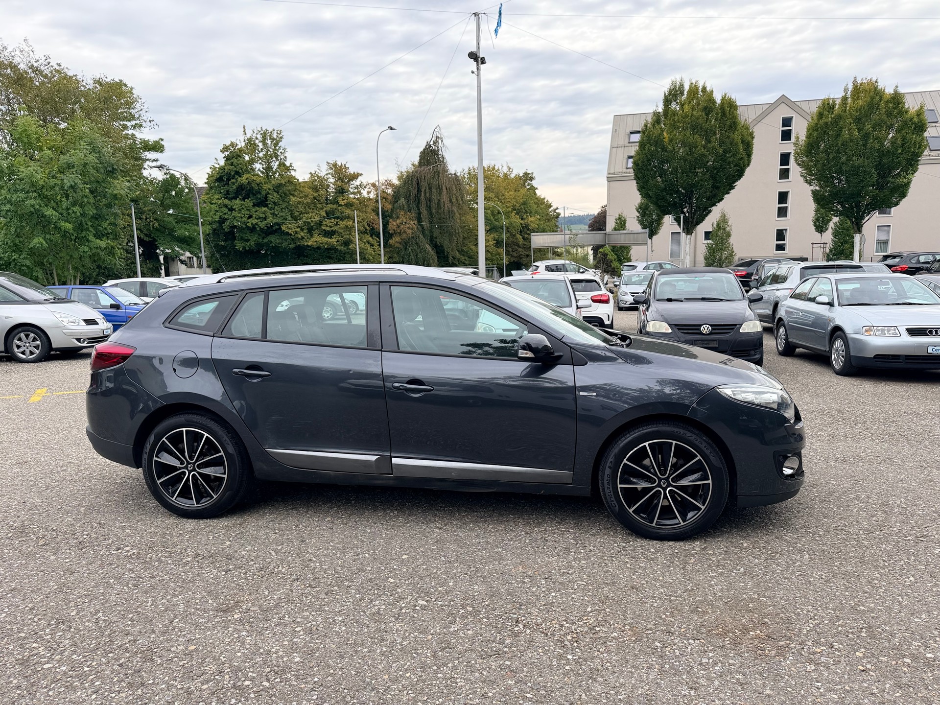 RENAULT Mégane Grandtour 1.5 dCi Dynamique EDC-showroom-element-3
