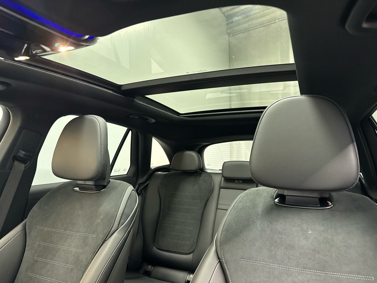 MERCEDES-BENZ GLC 300 de 4Matic EQ Star 9G-Tronic-image-5