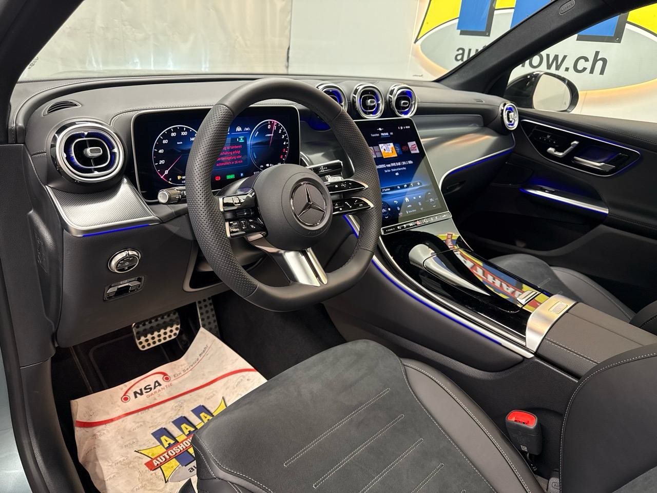 MERCEDES-BENZ GLC 300 de 4Matic EQ Star 9G-Tronic-showroom-element-2