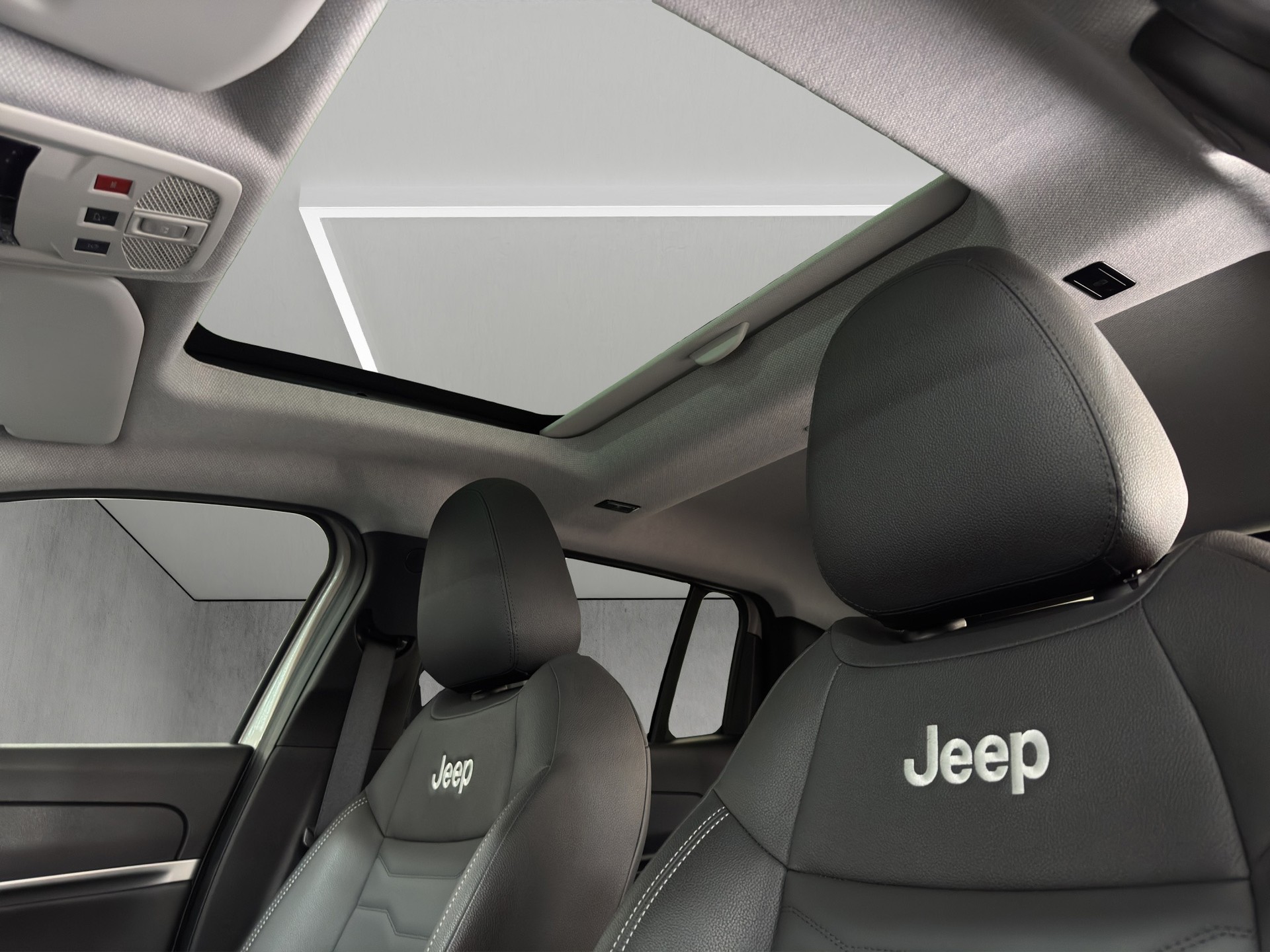 JEEP Avenger 1.2 Turbo MHEV Summit Sky "Leder-Pano-RF.-Kamera"-image-8