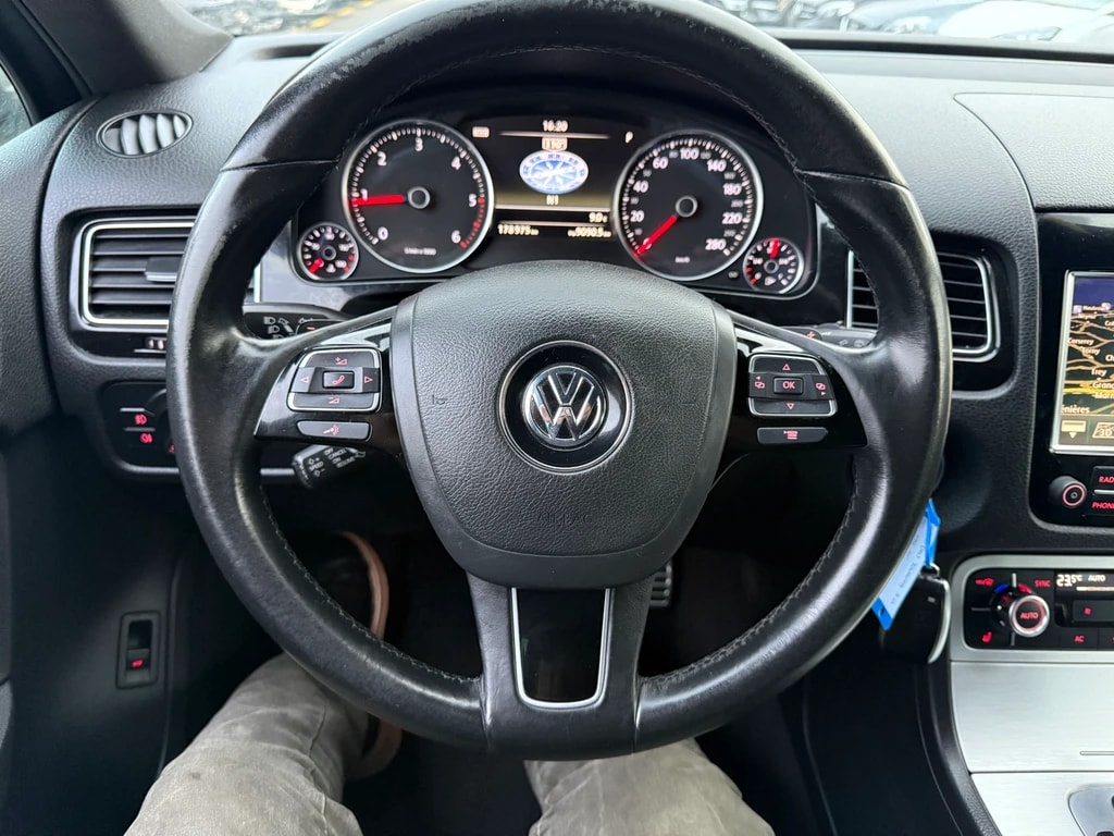 VW Touareg 3.0 TDI BlueMotion Technology Tiptronic-image-13