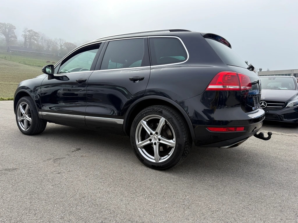 VW Touareg 3.0 TDI BlueMotion Technology Tiptronic-image-5