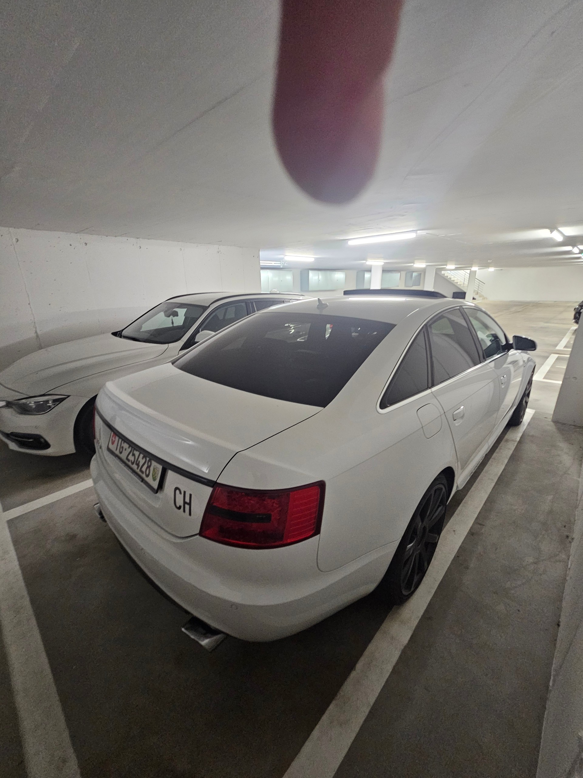 AUDI 5.2 V10 FSI quattro-image-3