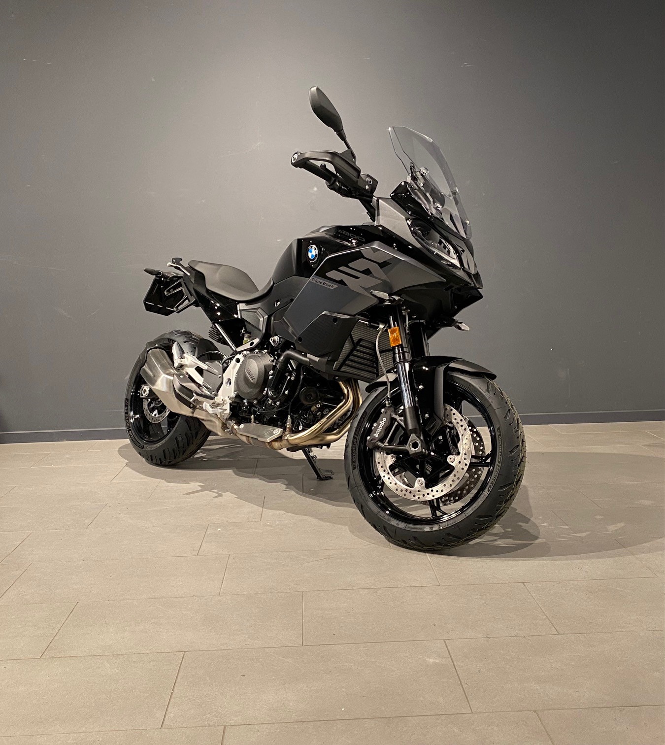 BMW F 900 XR A2 (35kW)-image-1