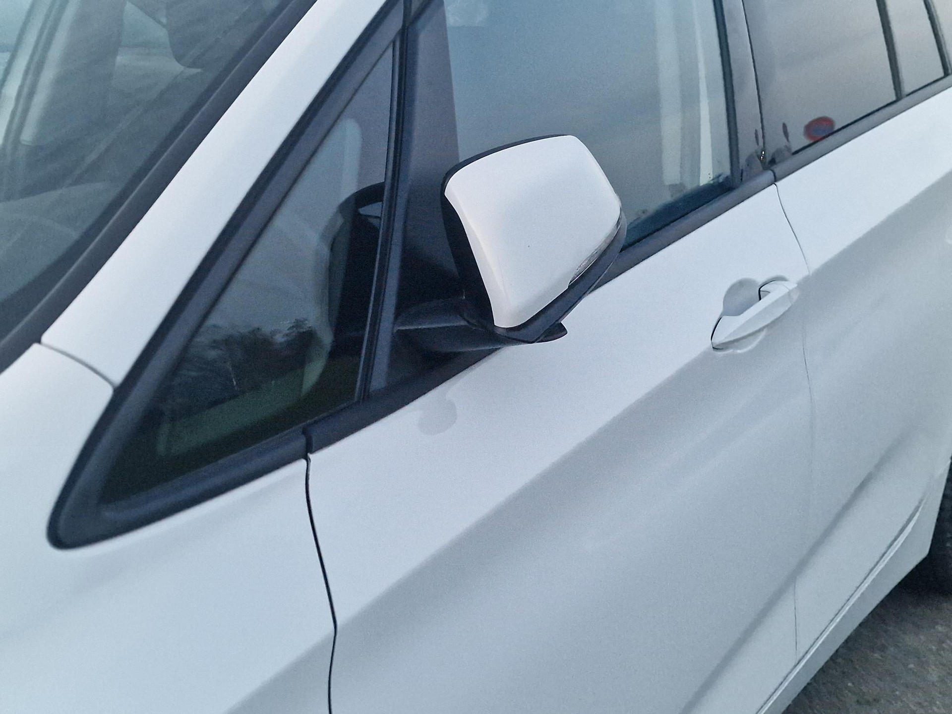 BMW 218d xDrive Gran Tourer Steptronic M Sport-image-12