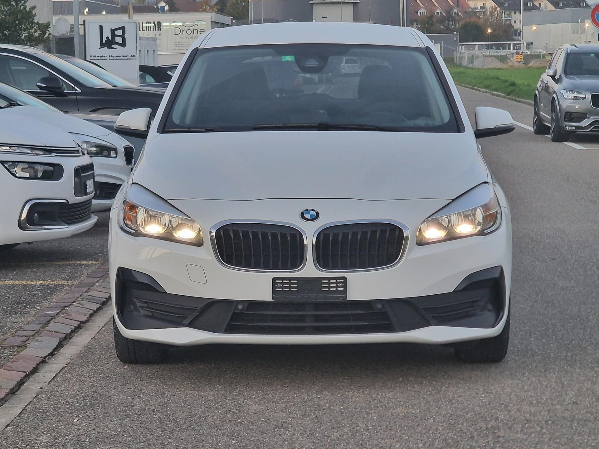 BMW 218d xDrive Gran Tourer Steptronic M Sport-image-1